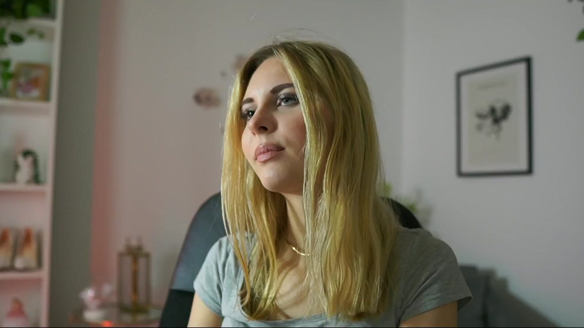 Gallery image thumbnail from Catecrago_'s myfreecams stream on, 02/14/2025, 09:53 image 9 of 20