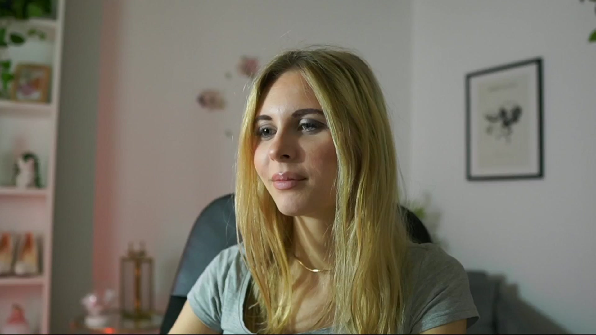 Gallery image thumbnail from Catecrago_'s myfreecams stream on, 02/14/2025, 09:53 image 11 of 20