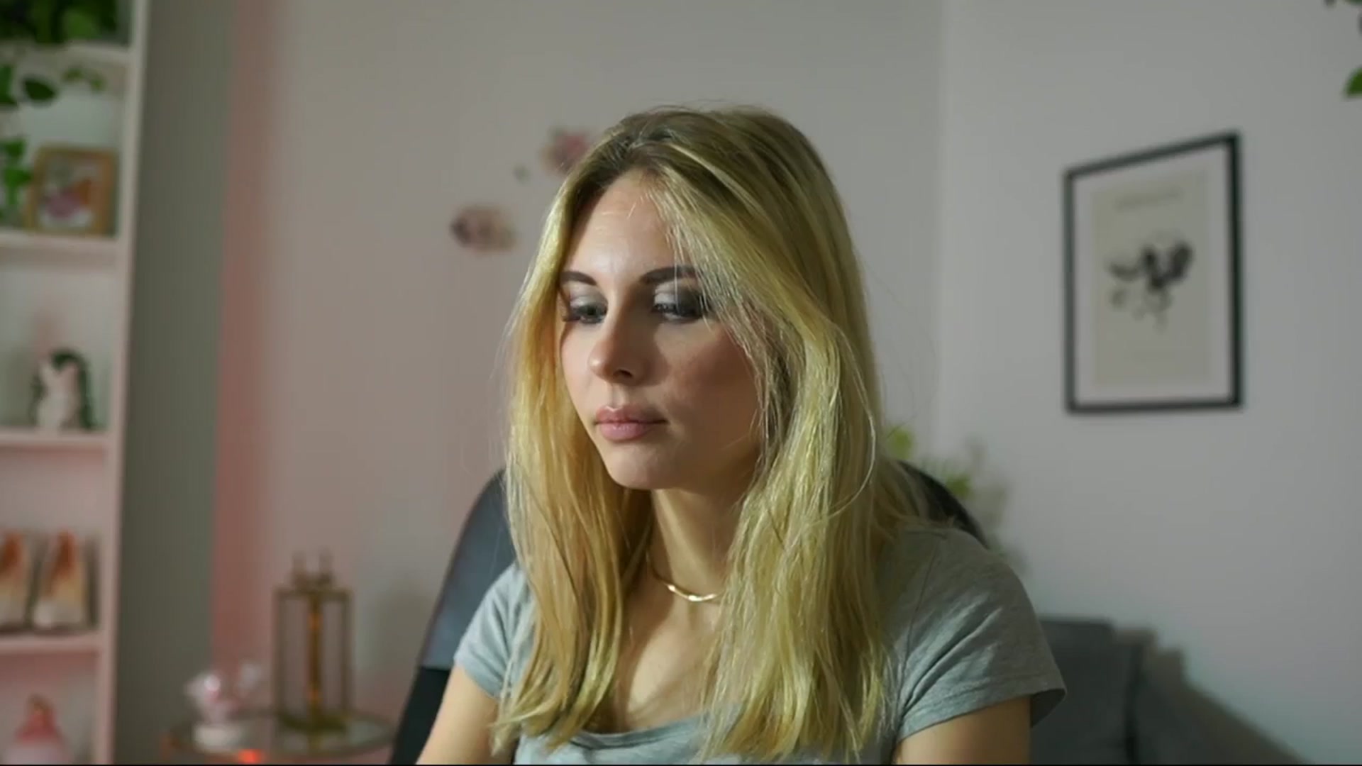 Gallery image thumbnail from Catecrago_'s myfreecams stream on, 02/14/2025, 09:53 image 19 of 20