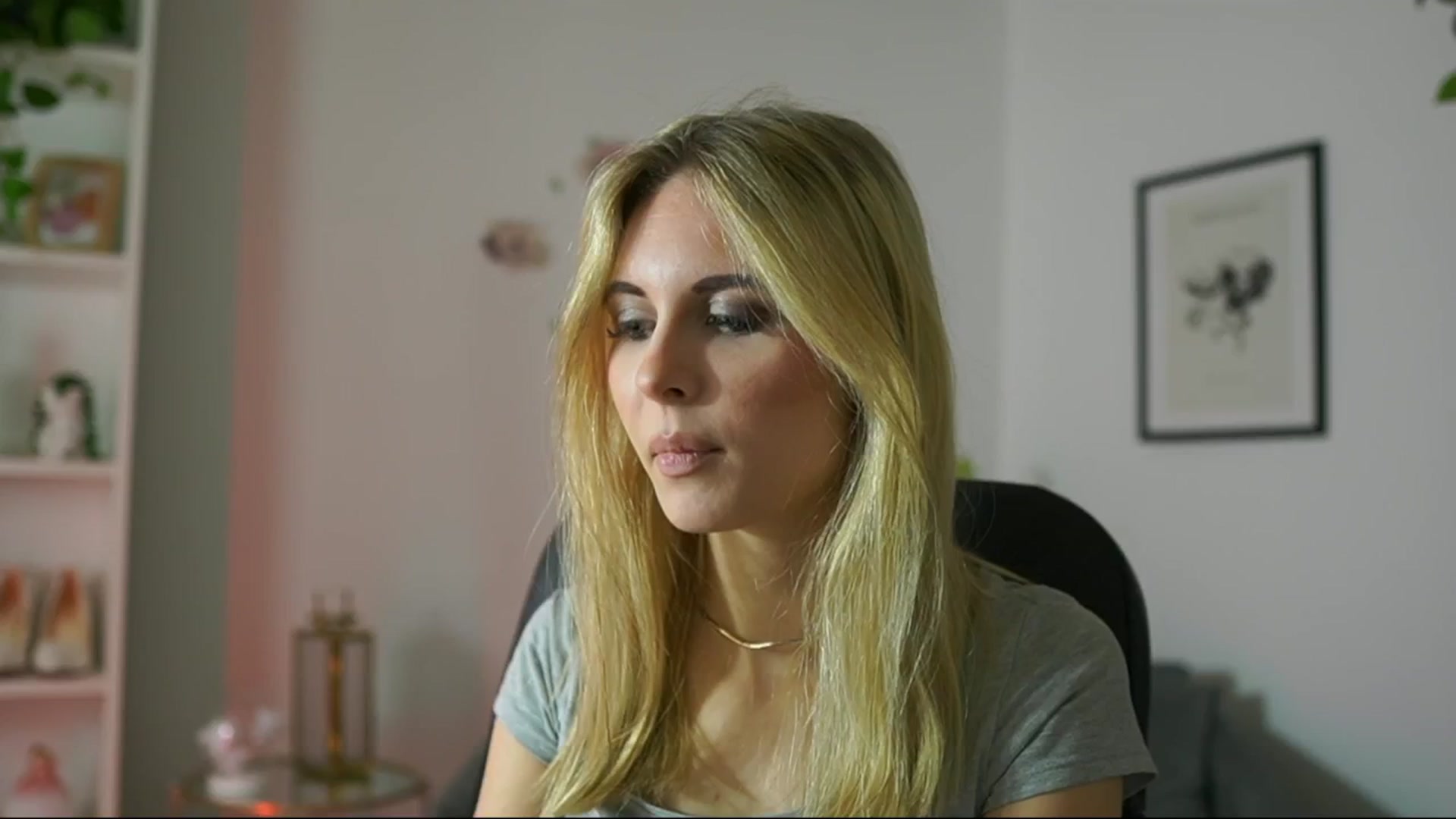 Gallery image thumbnail from Catecrago_'s myfreecams stream on, 02/14/2025, 11:44 image 7 of 20