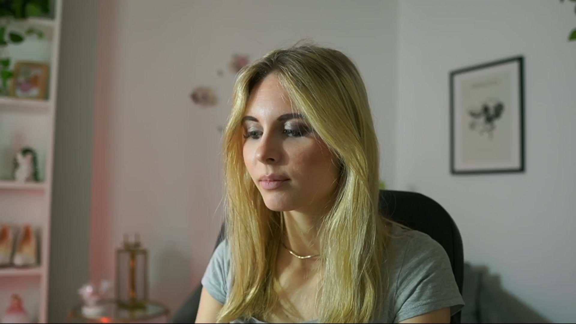 Gallery image thumbnail from Catecrago_'s myfreecams stream on, 02/14/2025, 11:44 image 5 of 20