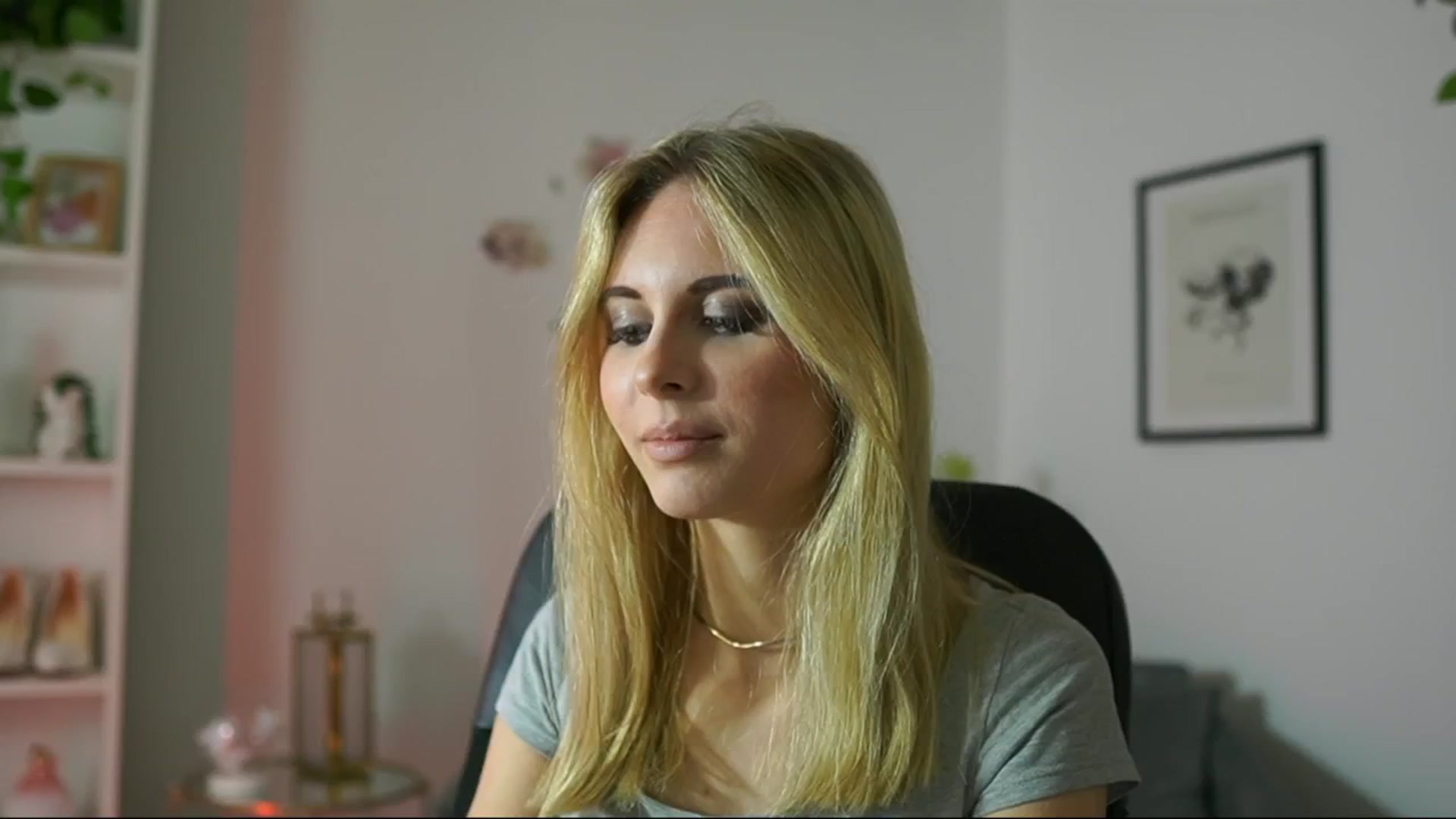 Gallery image thumbnail from Catecrago_'s myfreecams stream on, 02/14/2025, 11:44 image 10 of 20