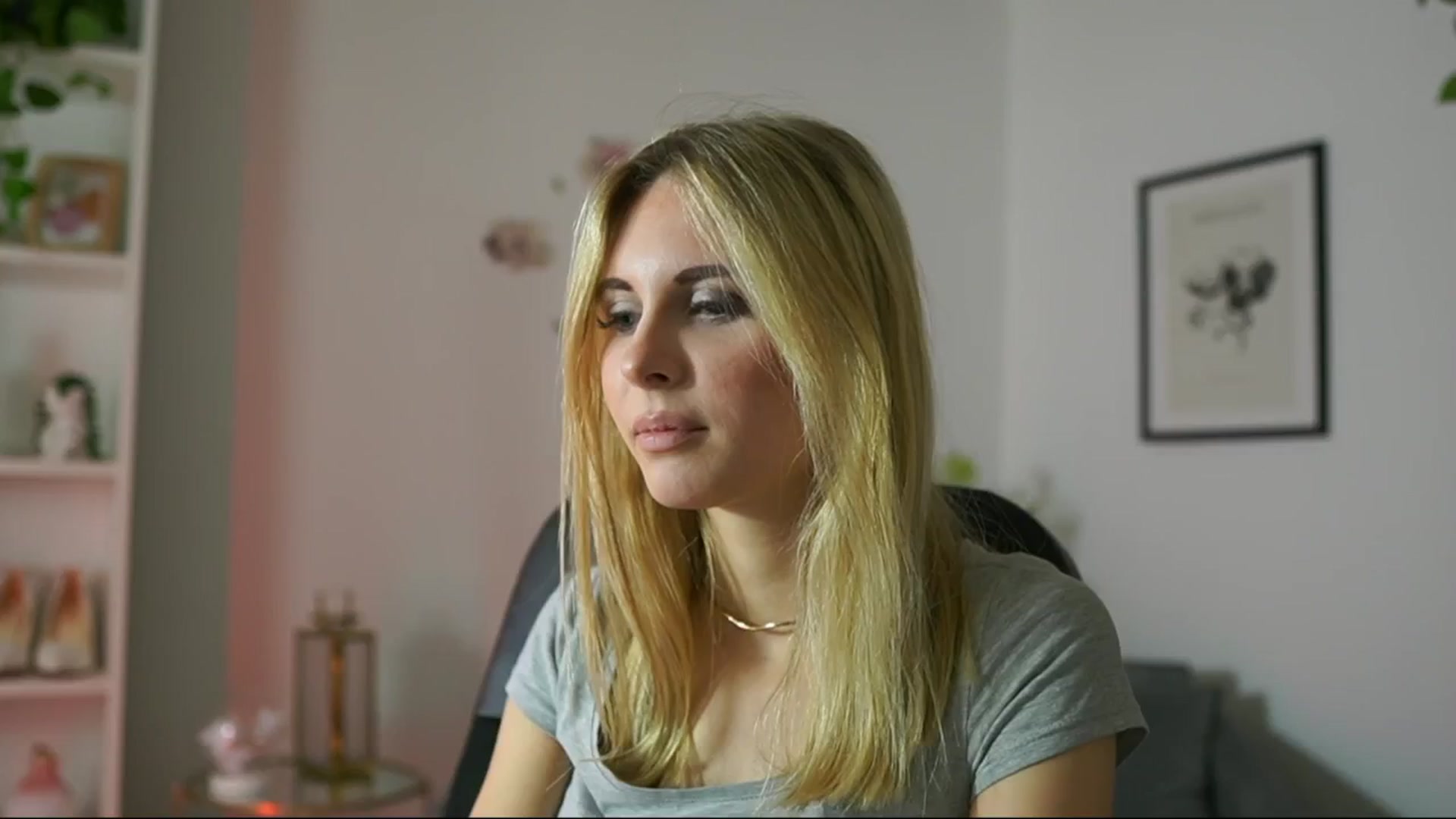 Gallery image thumbnail from Catecrago_'s myfreecams stream on, 02/14/2025, 11:44 image 16 of 20