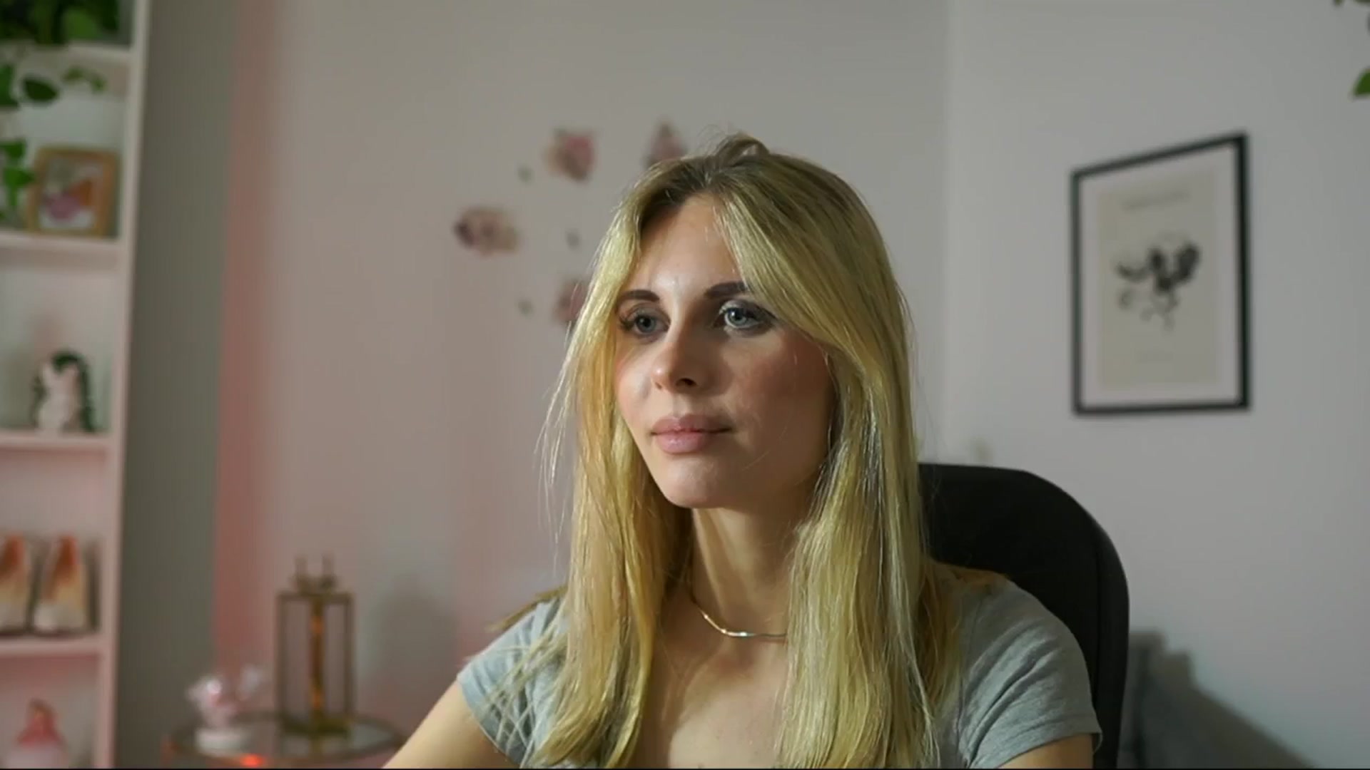 Gallery image thumbnail from Catecrago_'s myfreecams stream on, 02/14/2025, 13:36 image 16 of 20