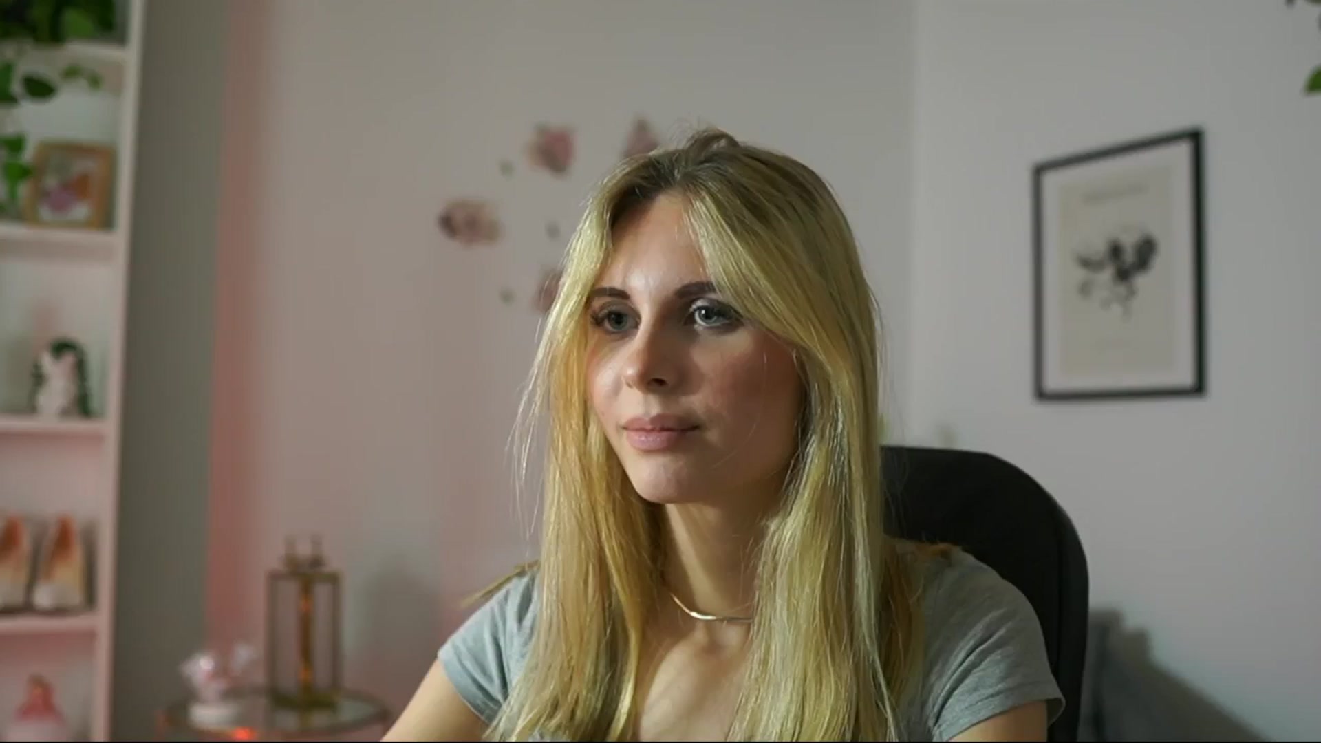 Gallery image thumbnail from Catecrago_'s myfreecams stream on, 02/14/2025, 13:36 image 18 of 20