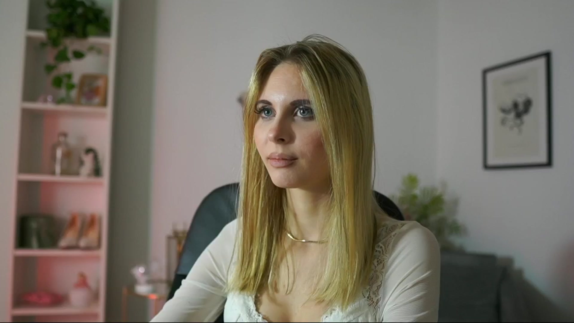 Gallery image thumbnail from Catecrago_'s myfreecams stream on, 02/17/2025, 11:55 image 8 of 20