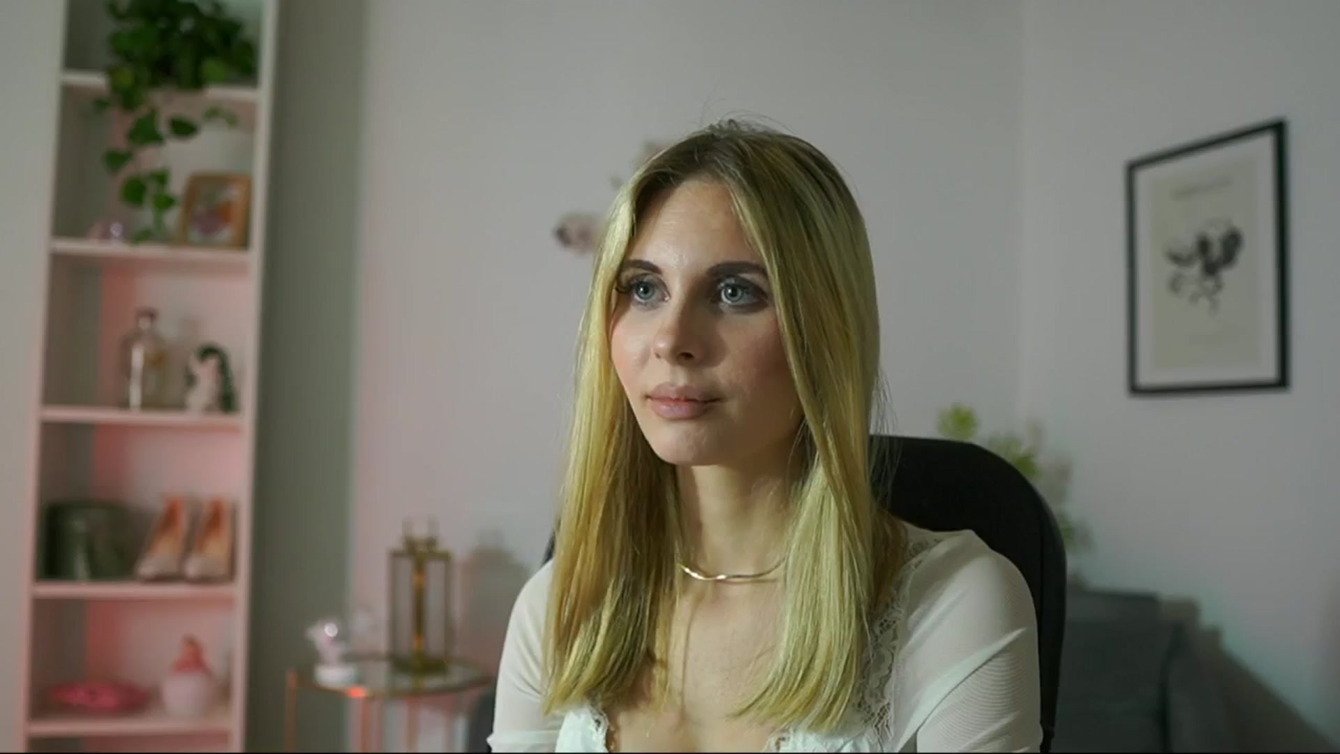 Gallery image thumbnail from Catecrago_'s myfreecams stream on, 02/17/2025, 12:33 image 5 of 20