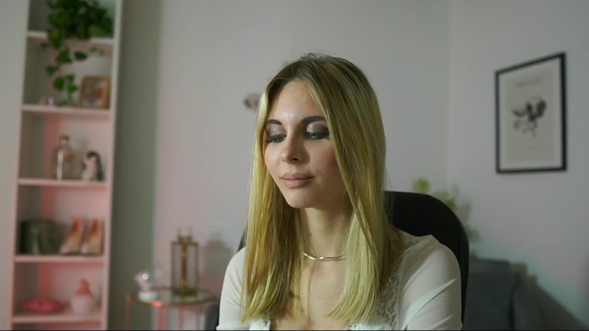 Gallery image thumbnail from Catecrago_'s myfreecams stream on, 02/17/2025, 12:33 image 13 of 20