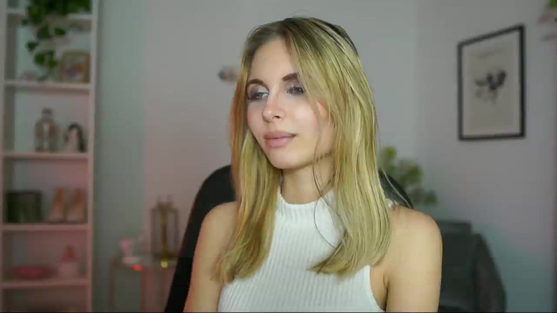 Gallery image thumbnail from Catecrago_'s myfreecams stream on, 02/18/2025, 15:32 image 1 of 20