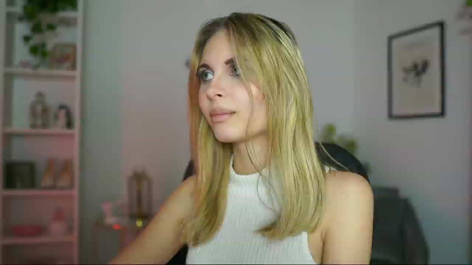 Gallery image thumbnail from Catecrago_'s myfreecams stream on, 02/18/2025, 15:32 image 2 of 20