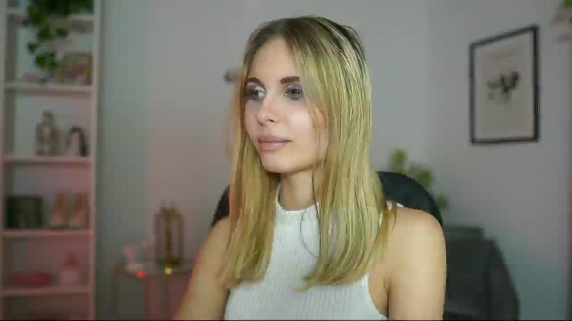 Gallery image thumbnail from Catecrago_'s myfreecams stream on, 02/18/2025, 15:32 image 6 of 20