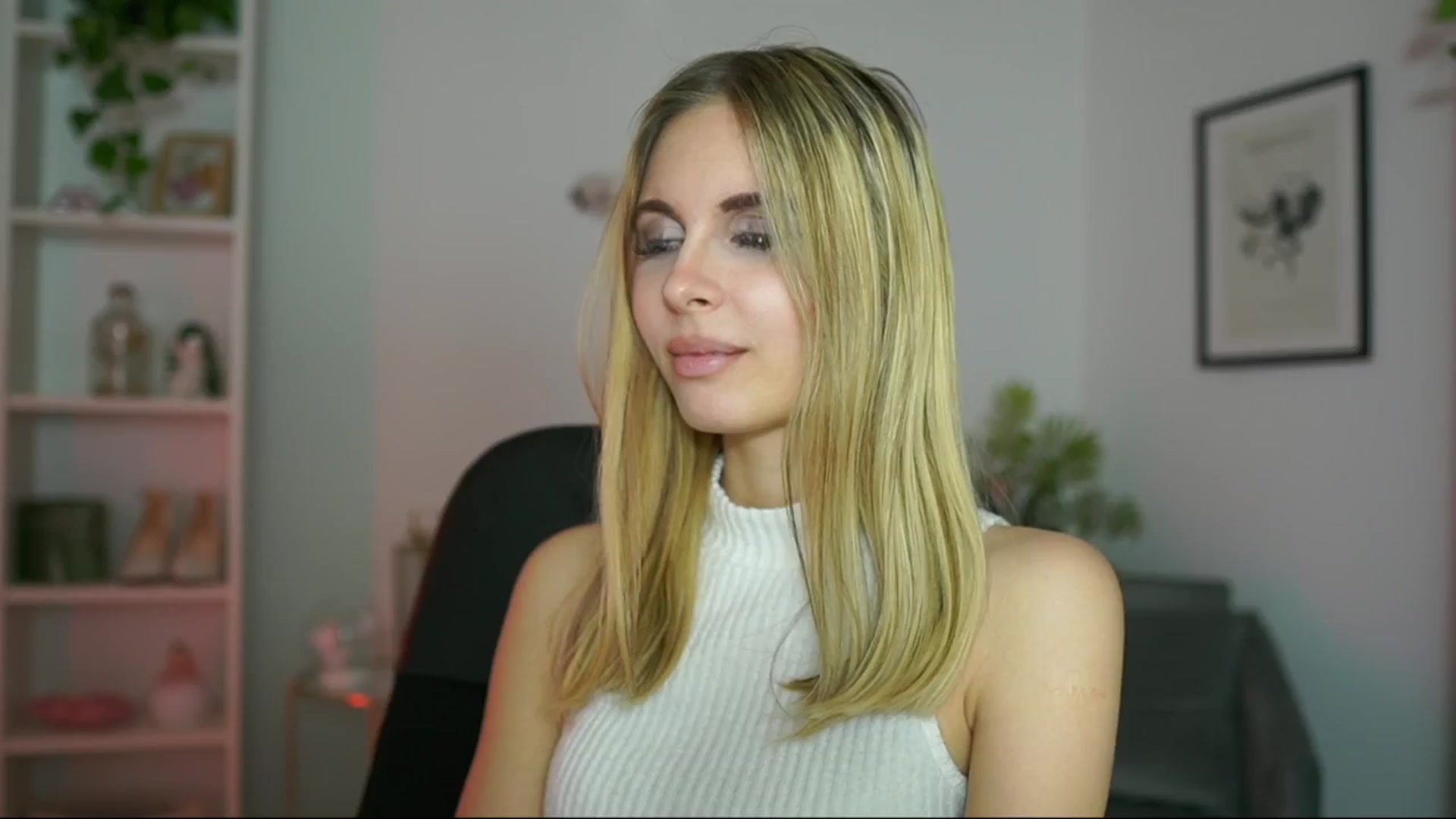 Gallery image thumbnail from Catecrago_'s myfreecams stream on, 02/18/2025, 15:32 image 16 of 20