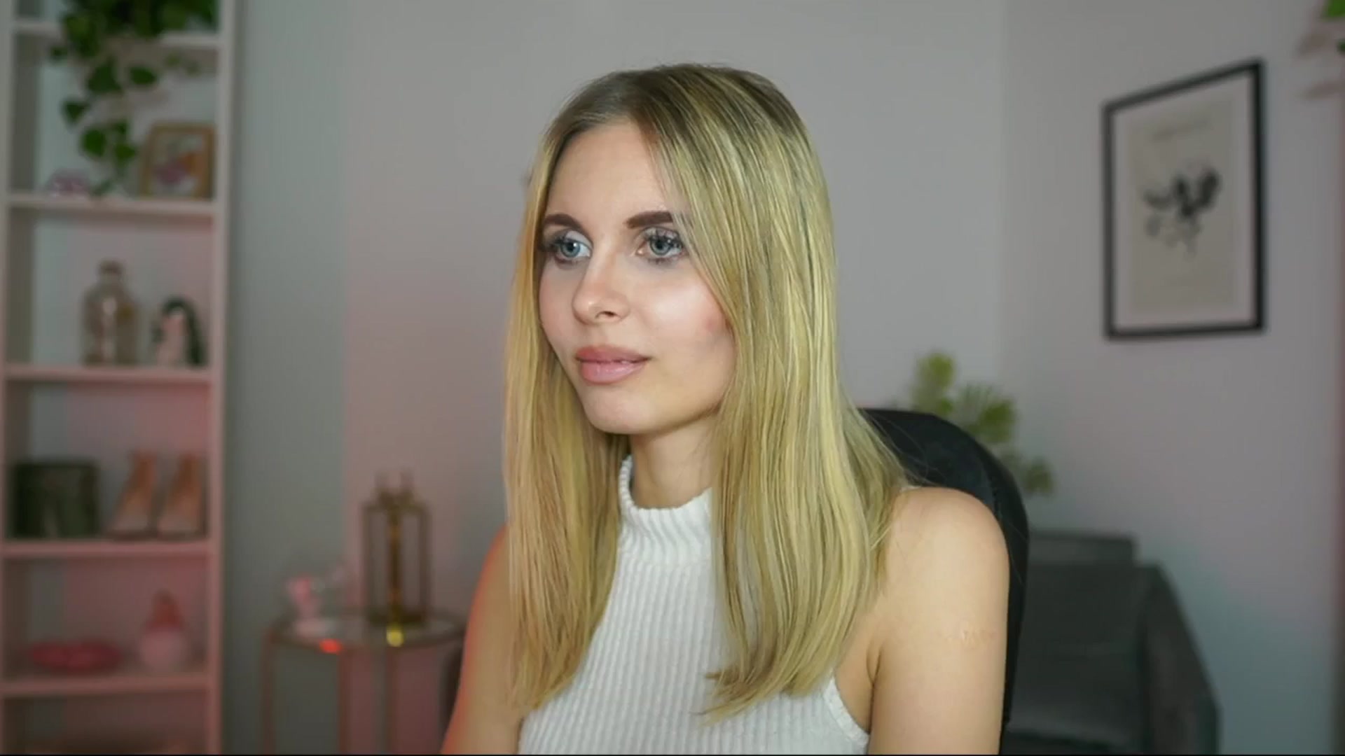Gallery image thumbnail from Catecrago_'s myfreecams stream on, 02/18/2025, 17:19 image 11 of 20
