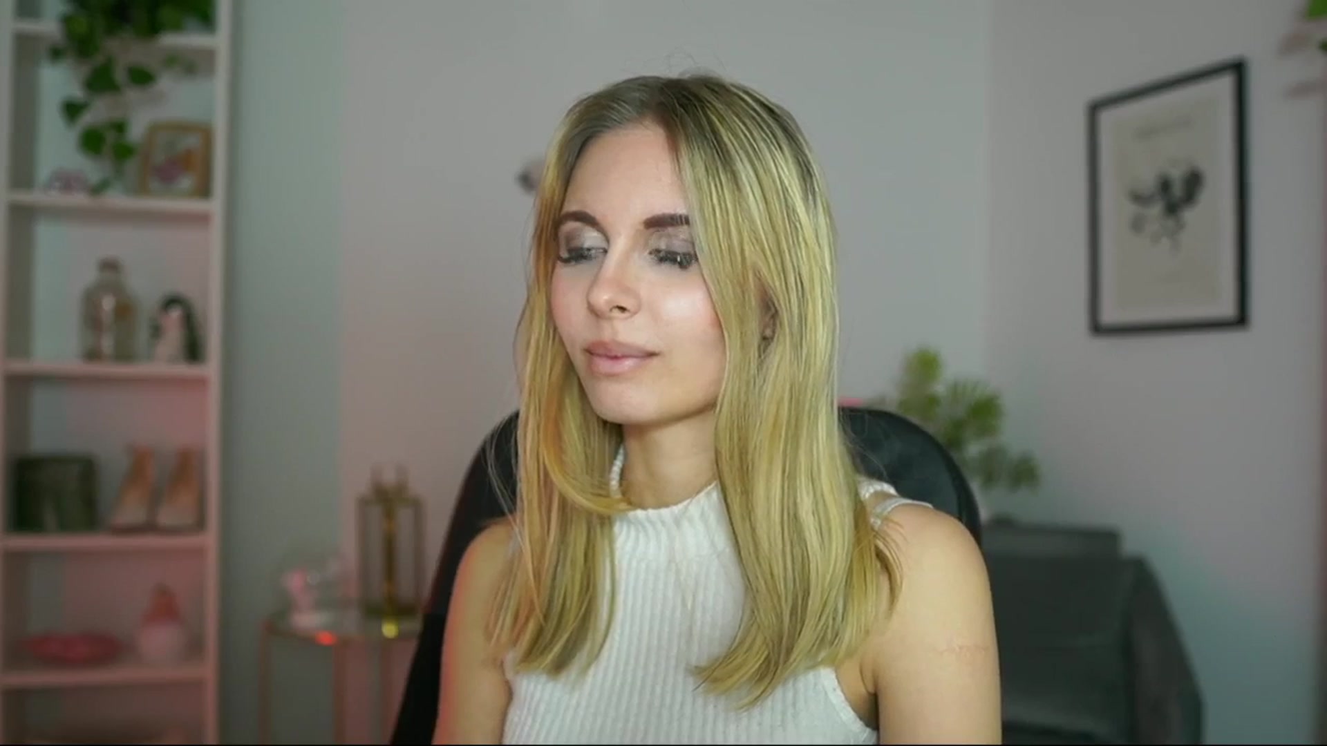 Gallery image thumbnail from Catecrago_'s myfreecams stream on, 02/18/2025, 18:50 image 5 of 20