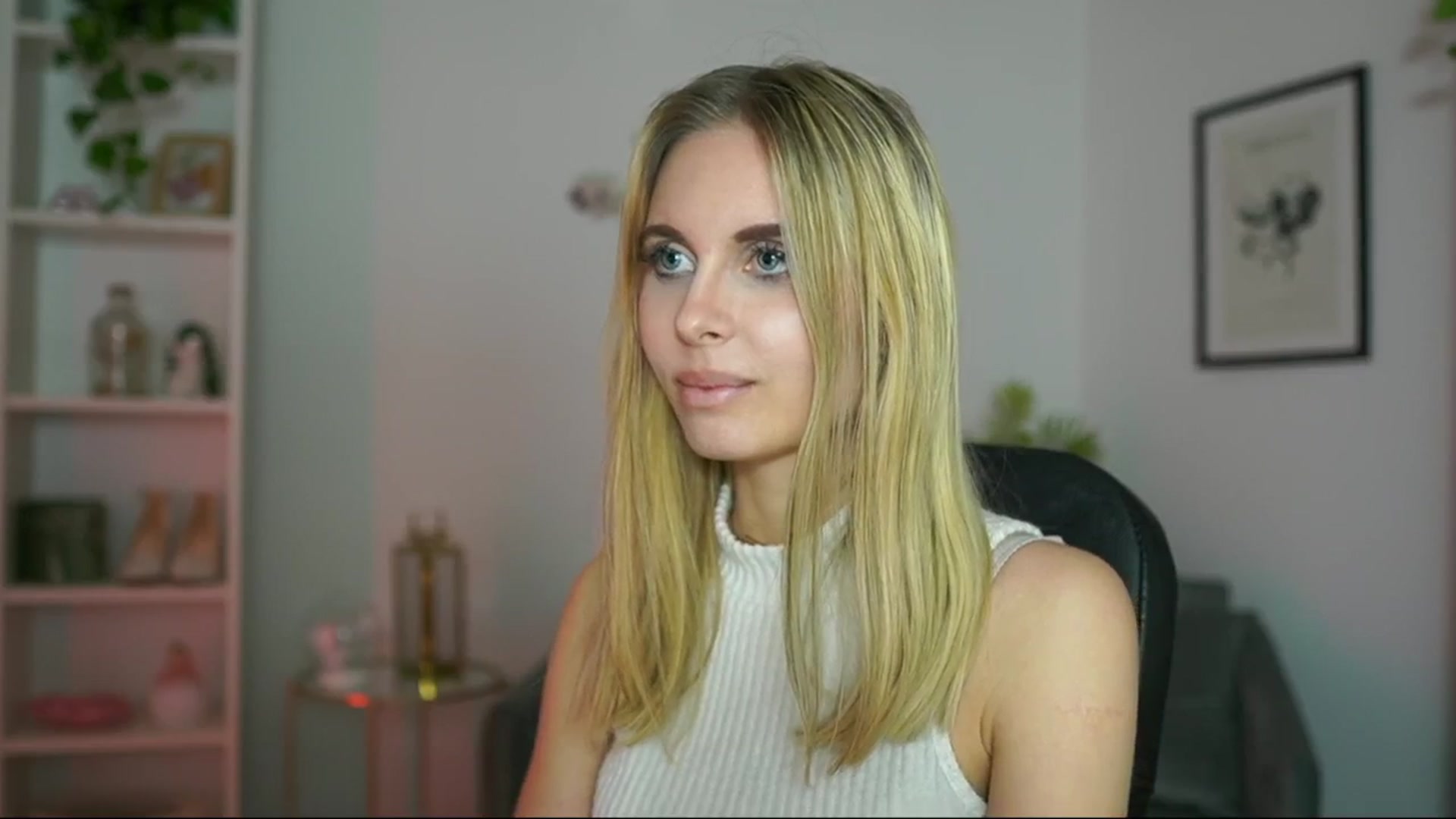 Gallery image thumbnail from Catecrago_'s myfreecams stream on, 02/18/2025, 18:50 image 15 of 20