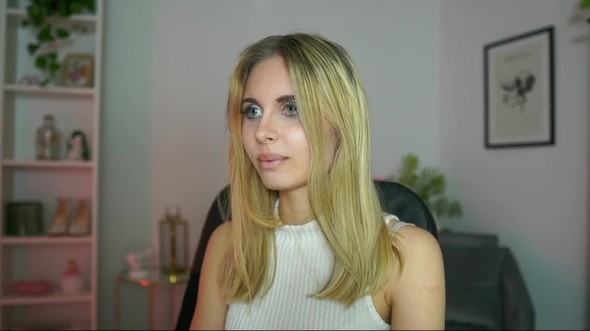 Gallery image thumbnail from Catecrago_'s myfreecams stream on, 02/18/2025, 18:50 image 3 of 20