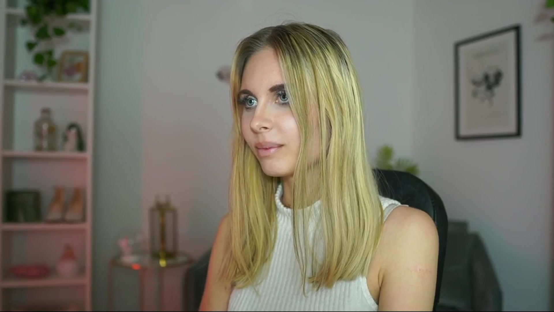 Gallery image thumbnail from Catecrago_'s myfreecams stream on, 02/18/2025, 18:50 image 14 of 20