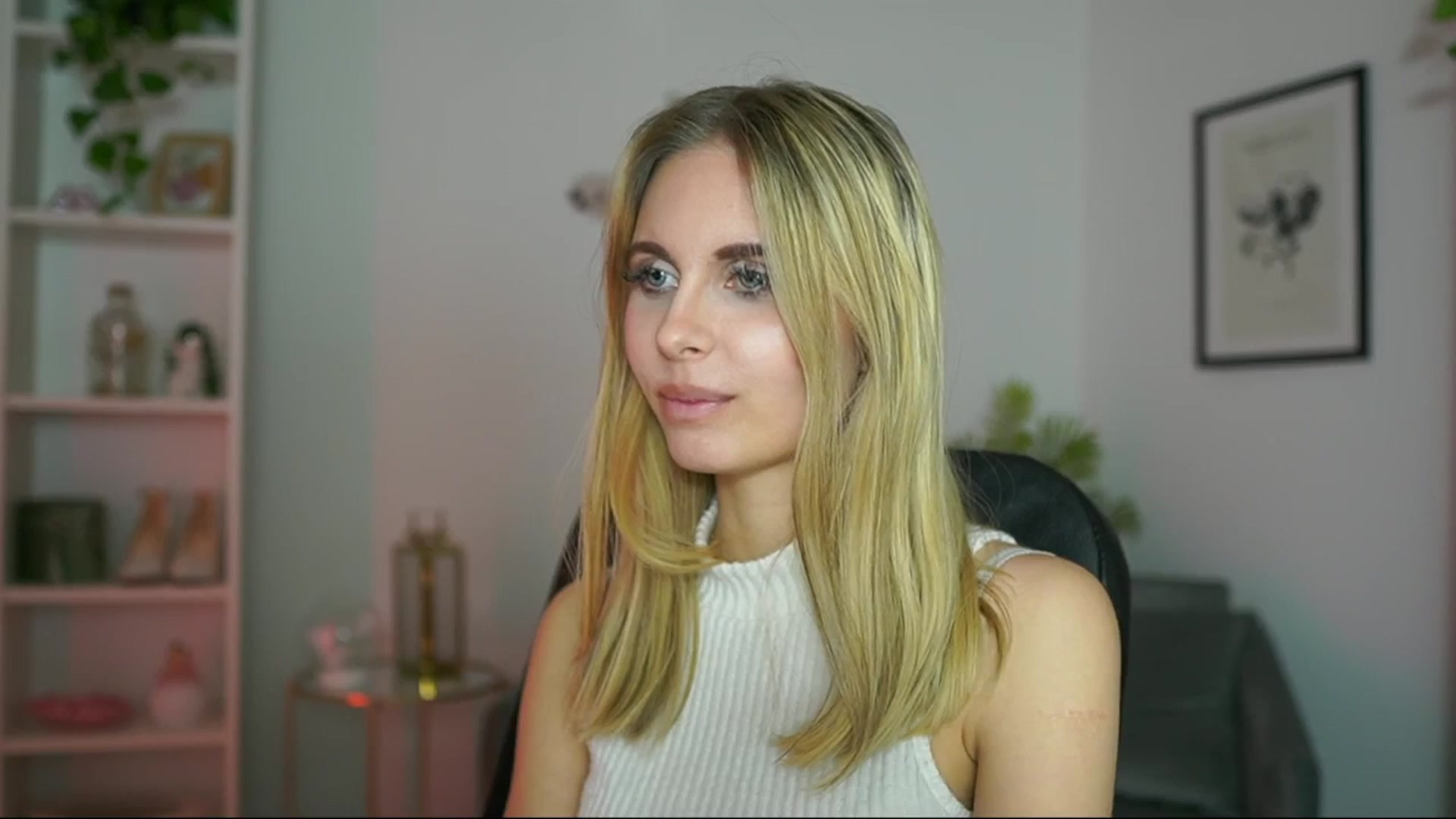 Gallery image thumbnail from Catecrago_'s myfreecams stream on, 02/18/2025, 18:50 image 7 of 20