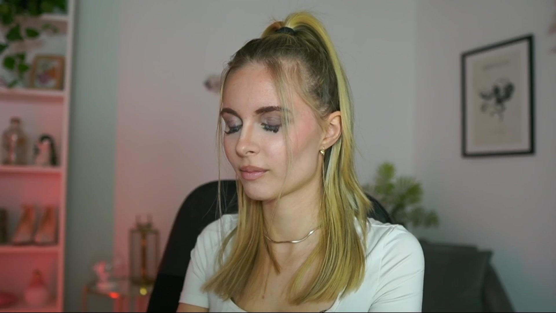 Gallery image thumbnail from Catecrago_'s myfreecams stream on, 02/19/2025, 14:54 image 17 of 20