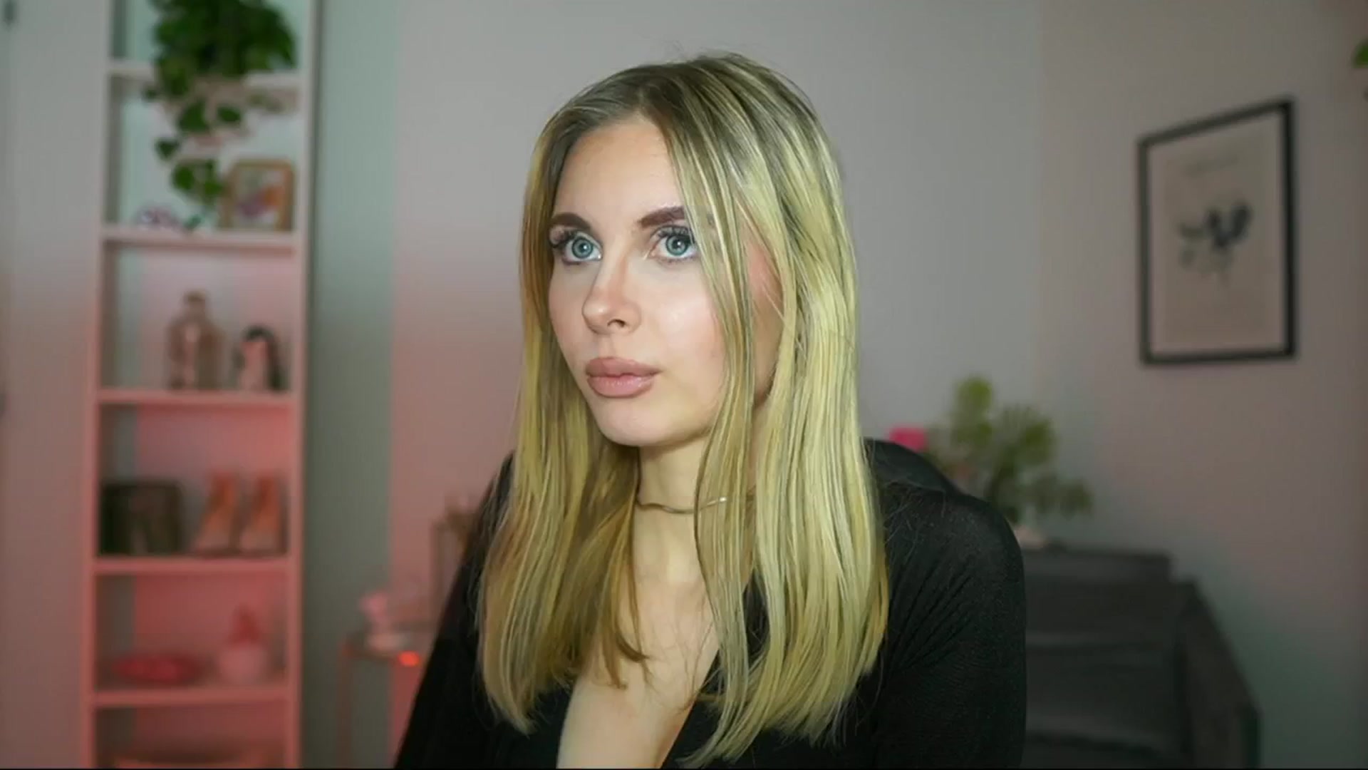 Gallery image thumbnail from Catecrago_'s myfreecams stream on, 02/20/2025, 14:35 image 12 of 20