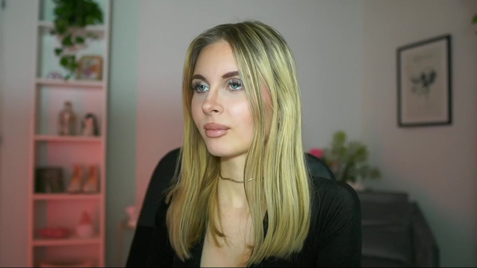 Gallery image thumbnail from Catecrago_'s myfreecams stream on, 02/20/2025, 14:35 image 15 of 20