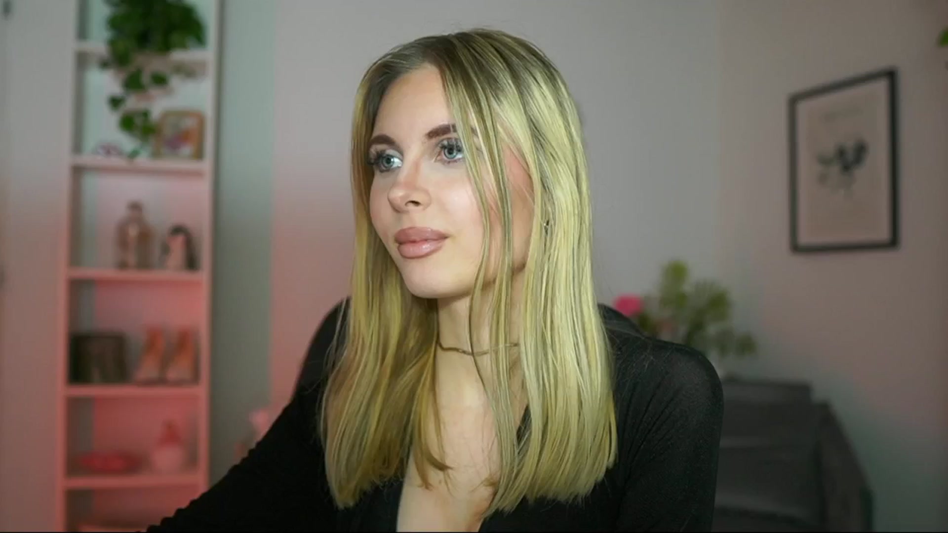 Gallery image thumbnail from Catecrago_'s myfreecams stream on, 02/20/2025, 14:35 image 2 of 20