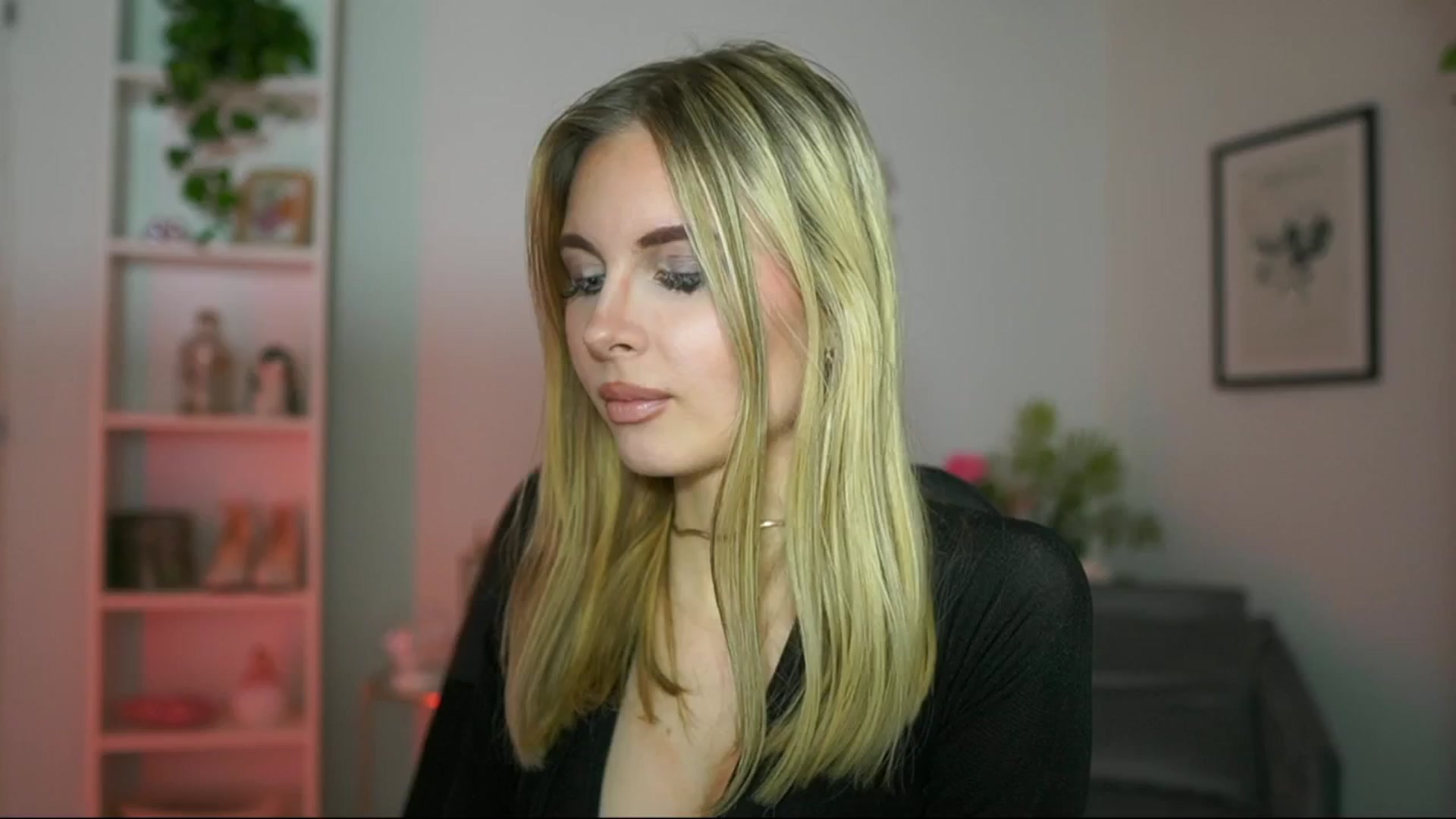 Gallery image thumbnail from Catecrago_'s myfreecams stream on, 02/20/2025, 14:35 image 5 of 20