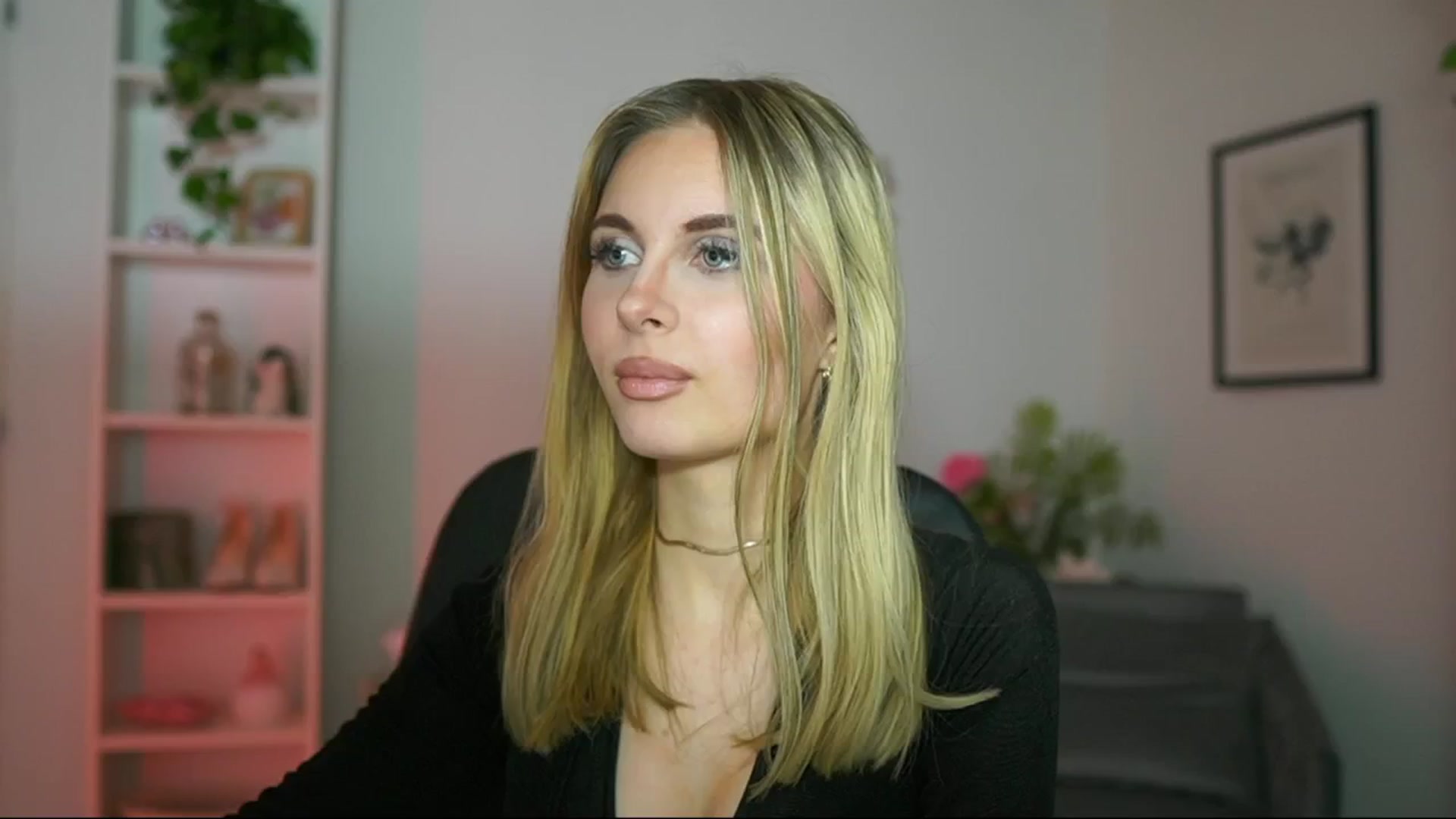 Gallery image thumbnail from Catecrago_'s myfreecams stream on, 02/20/2025, 14:35 image 1 of 20