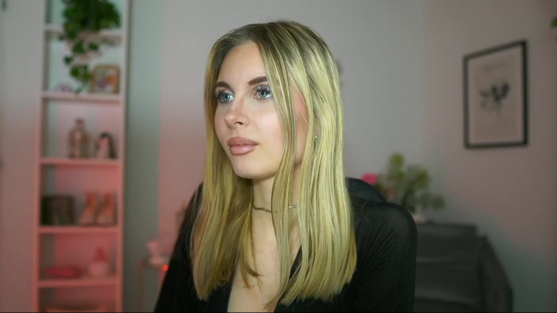 Gallery image thumbnail from Catecrago_'s myfreecams stream on, 02/20/2025, 14:35 image 6 of 20