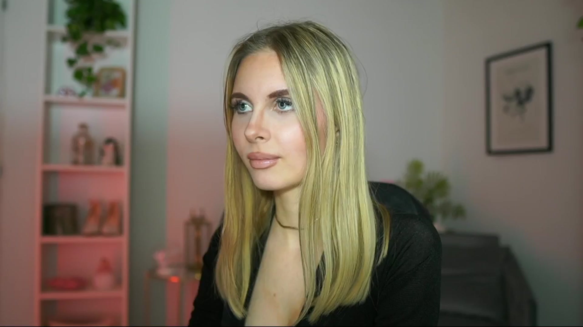 Gallery image thumbnail from Catecrago_'s myfreecams stream on, 02/20/2025, 16:14 image 13 of 20
