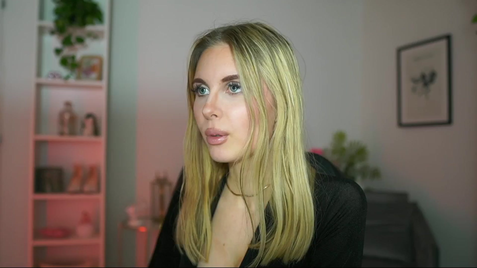 Gallery image thumbnail from Catecrago_'s myfreecams stream on, 02/20/2025, 16:14 image 1 of 20