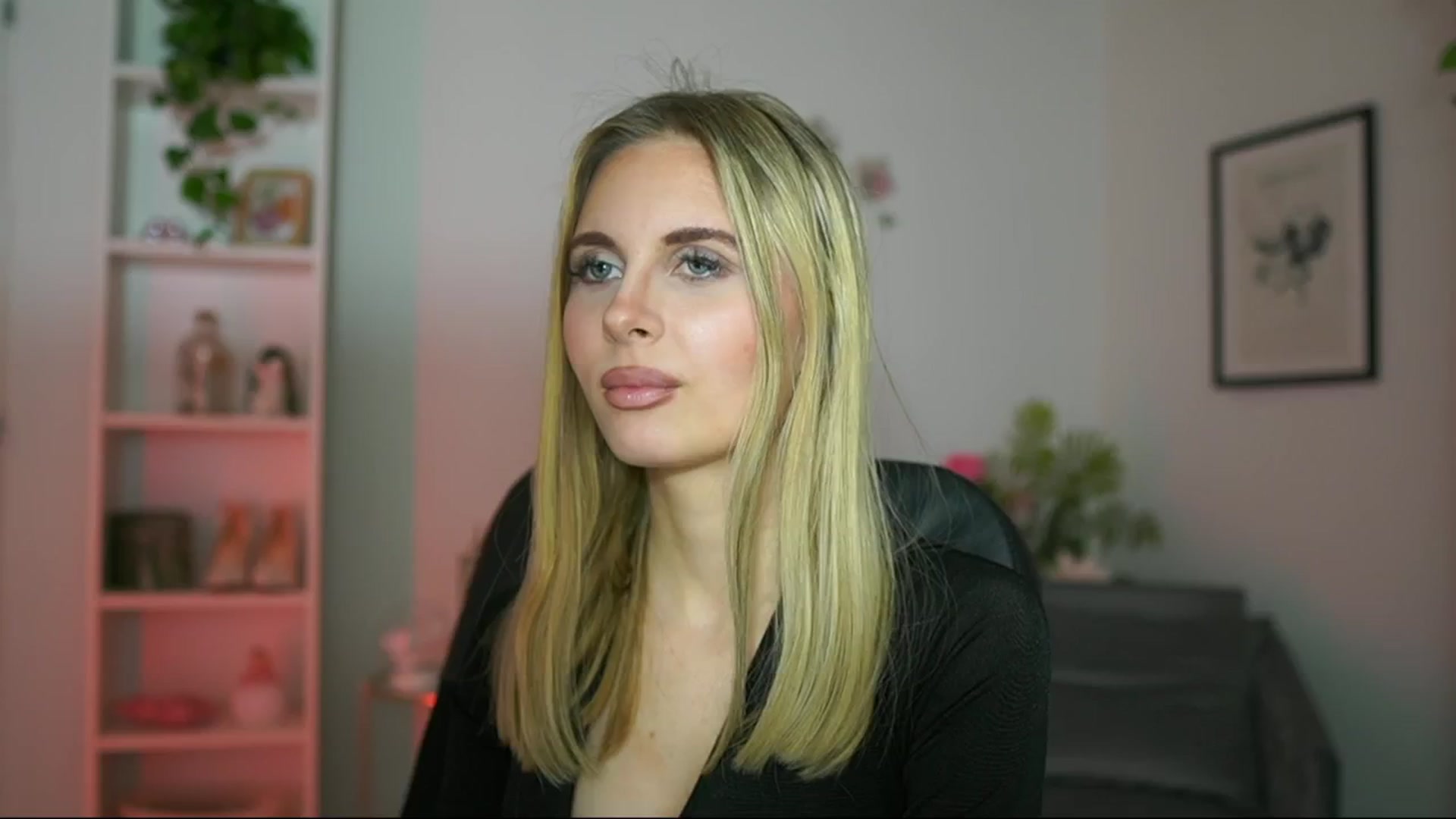 Gallery image thumbnail from Catecrago_'s myfreecams stream on, 02/20/2025, 18:23 image 15 of 20