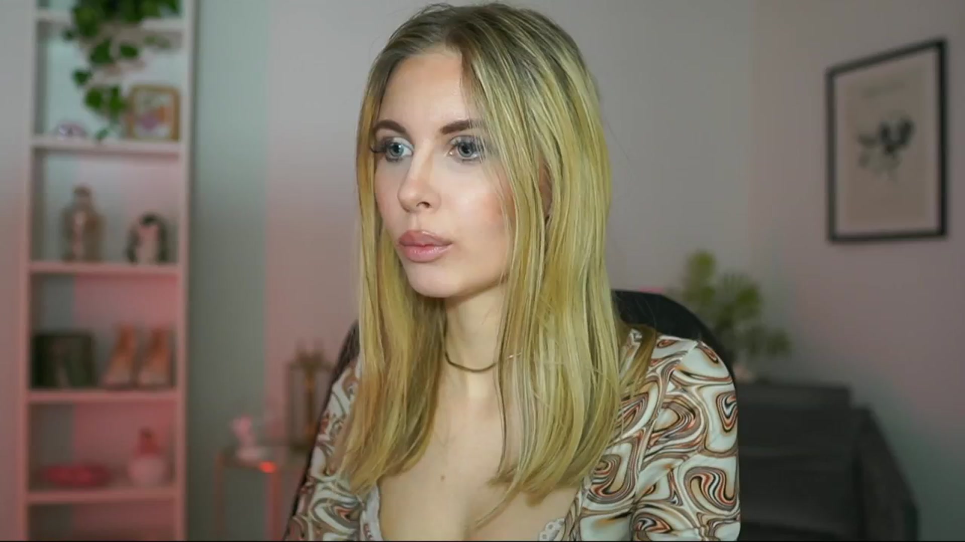 Gallery image thumbnail from Catecrago_'s myfreecams stream on, 02/21/2025, 09:43 image 6 of 20