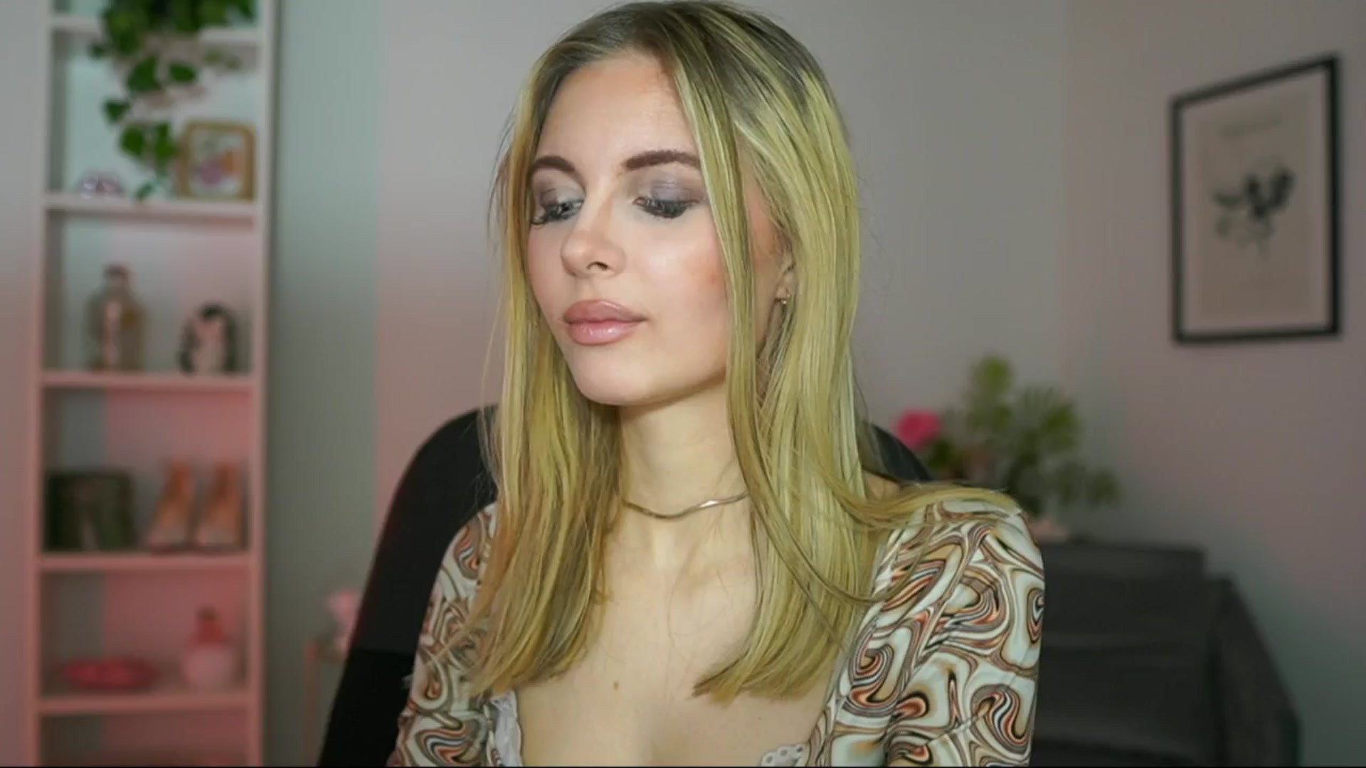 Gallery image thumbnail from Catecrago_'s myfreecams stream on, 02/21/2025, 09:43 image 18 of 20