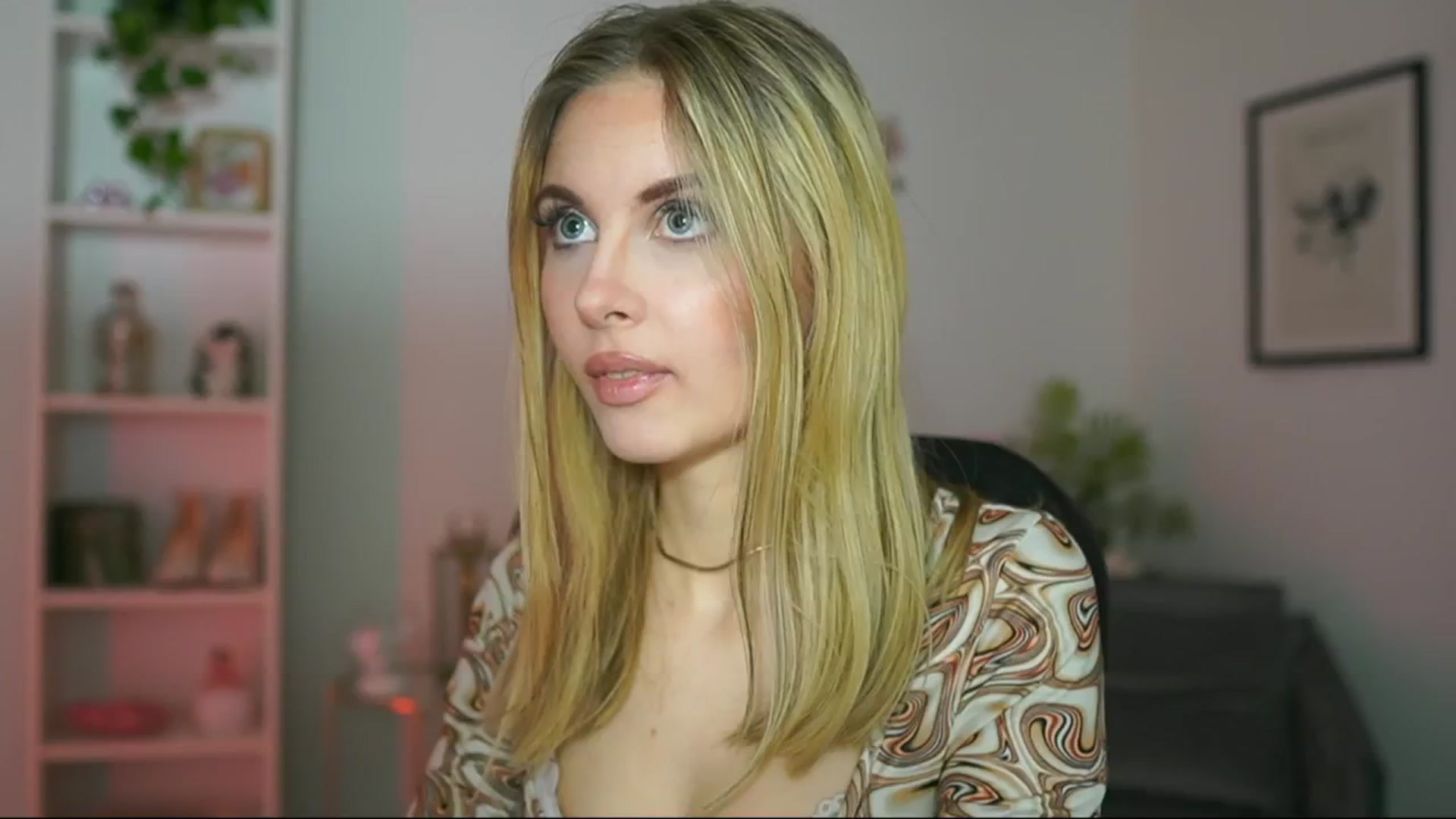 Gallery image thumbnail from Catecrago_'s myfreecams stream on, 02/21/2025, 09:43 image 8 of 20