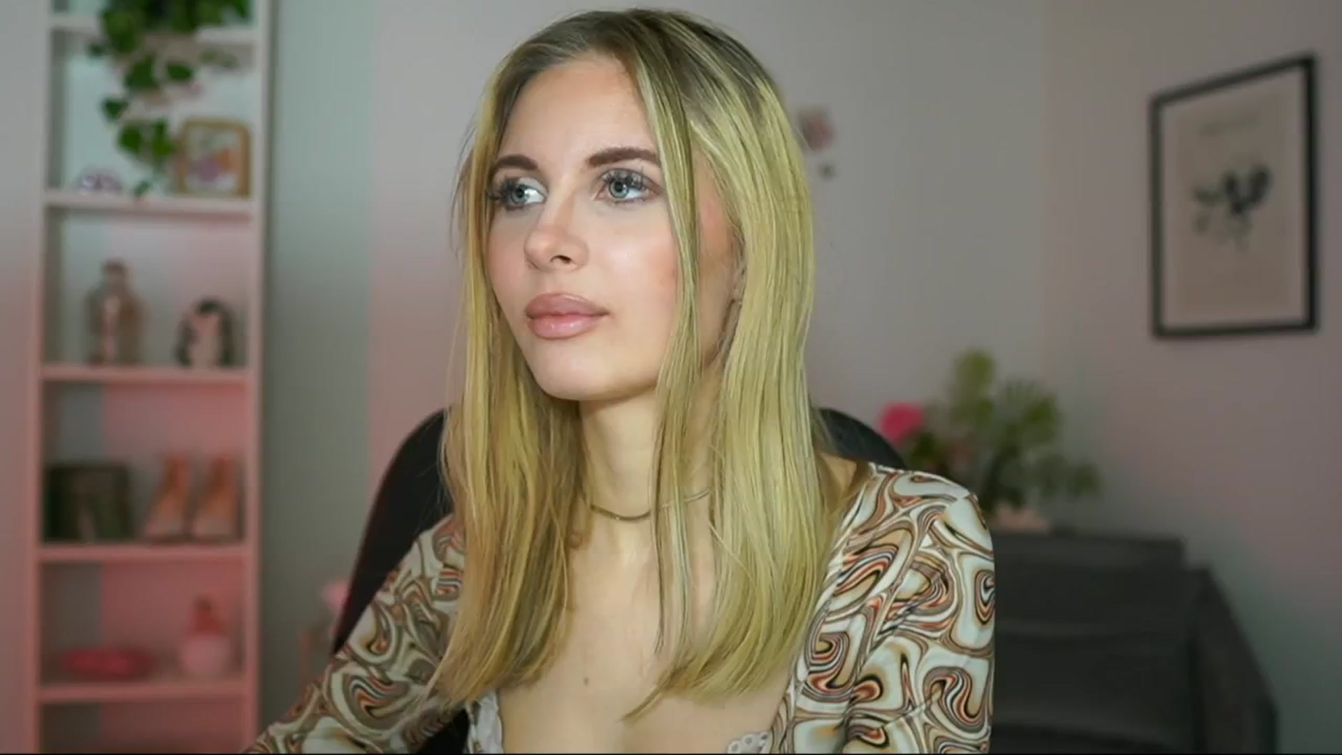 Gallery image thumbnail from Catecrago_'s myfreecams stream on, 02/21/2025, 09:43 image 20 of 20