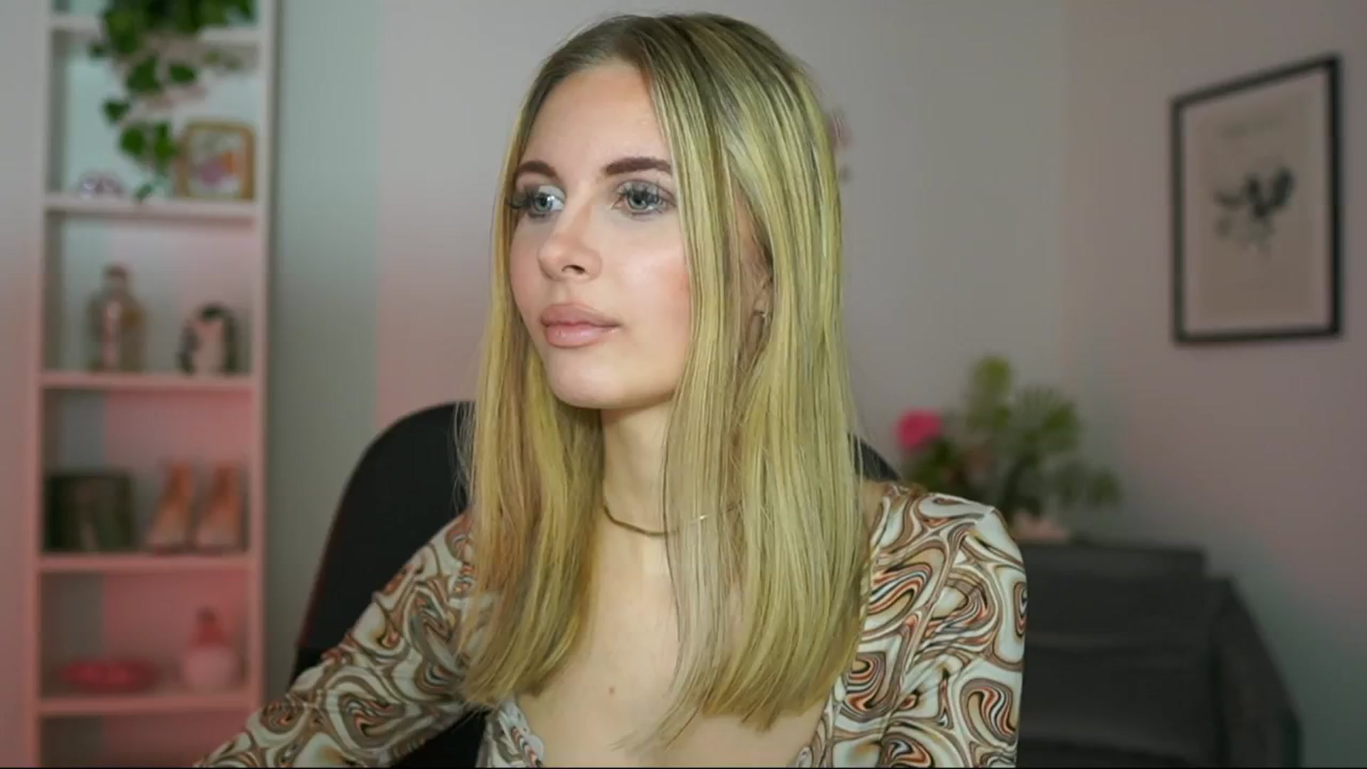 Gallery image thumbnail from Catecrago_'s myfreecams stream on, 02/21/2025, 10:28 image 18 of 20