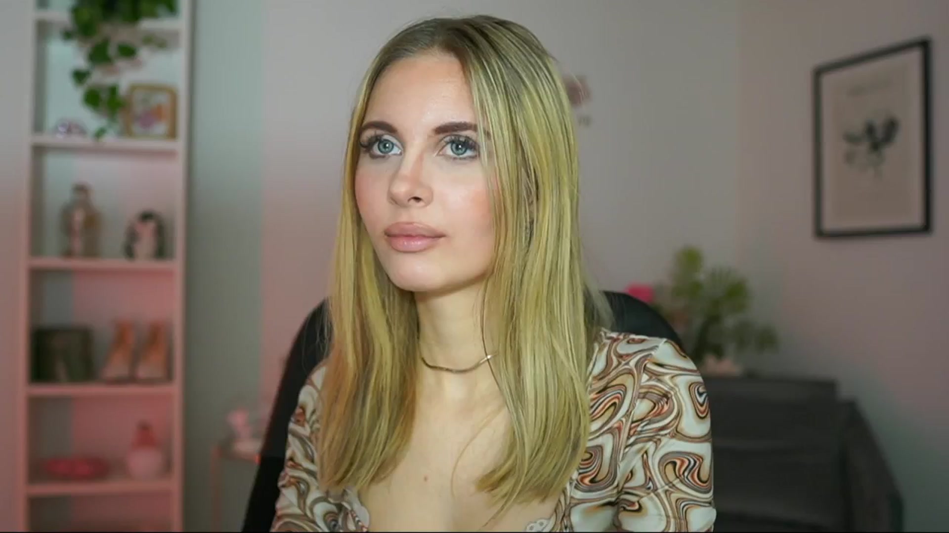 Gallery image thumbnail from Catecrago_'s myfreecams stream on, 02/21/2025, 10:28 image 6 of 20
