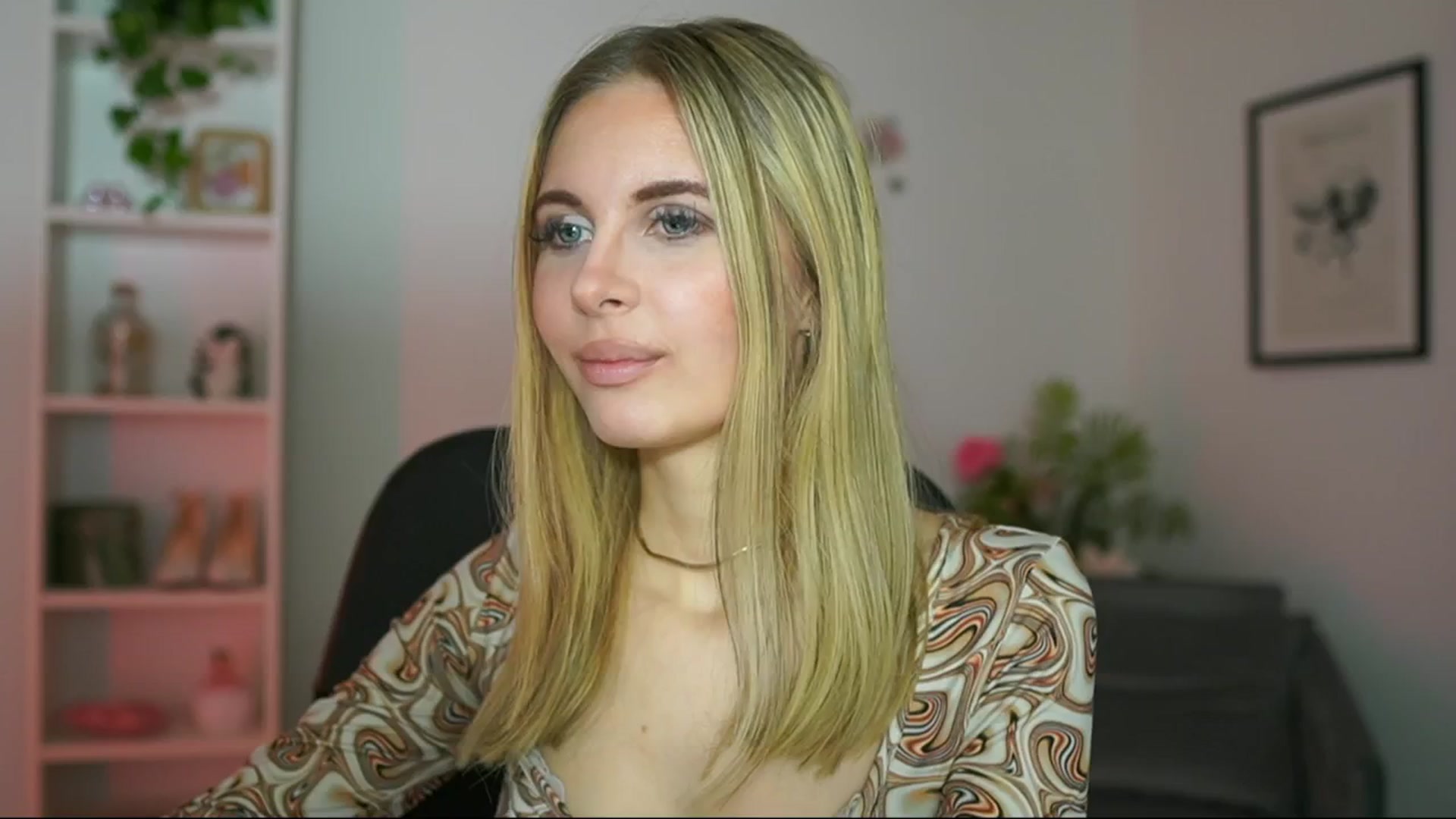 Gallery image thumbnail from Catecrago_'s myfreecams stream on, 02/21/2025, 10:28 image 20 of 20
