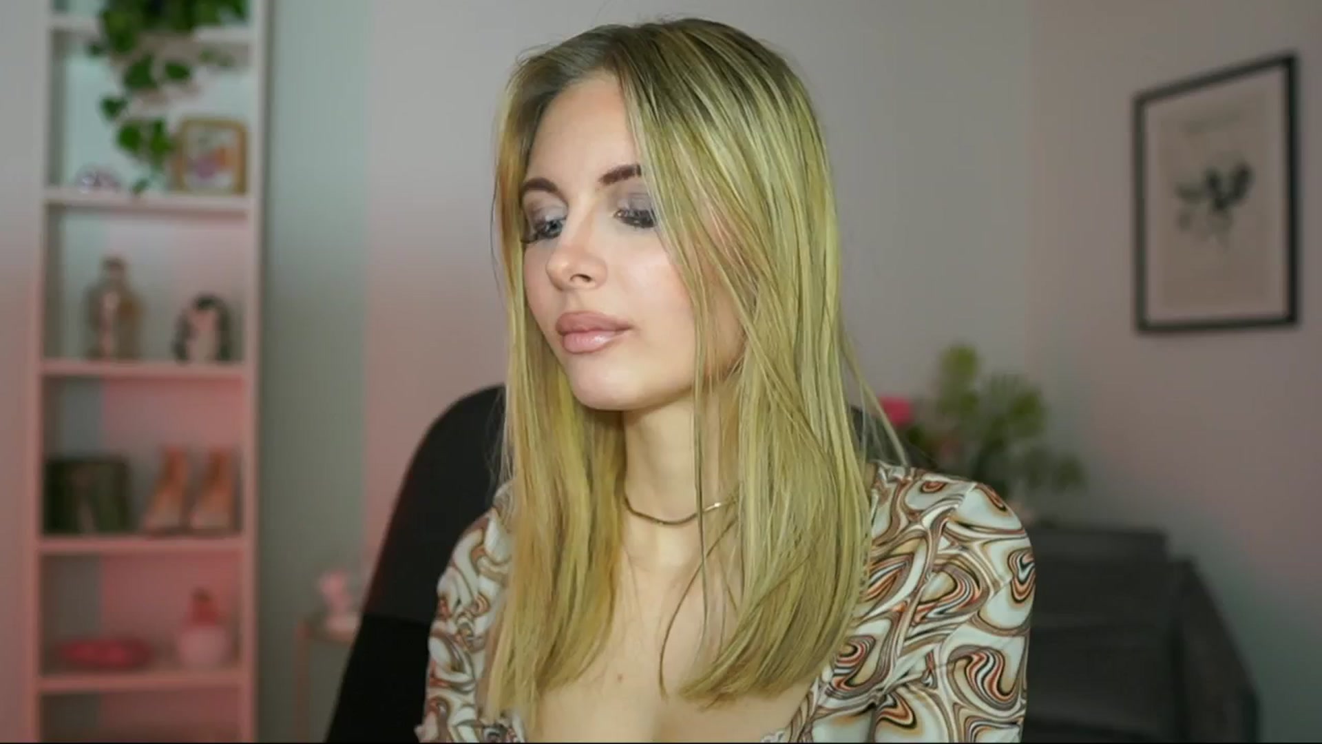 Gallery image thumbnail from Catecrago_'s myfreecams stream on, 02/21/2025, 12:16 image 7 of 20