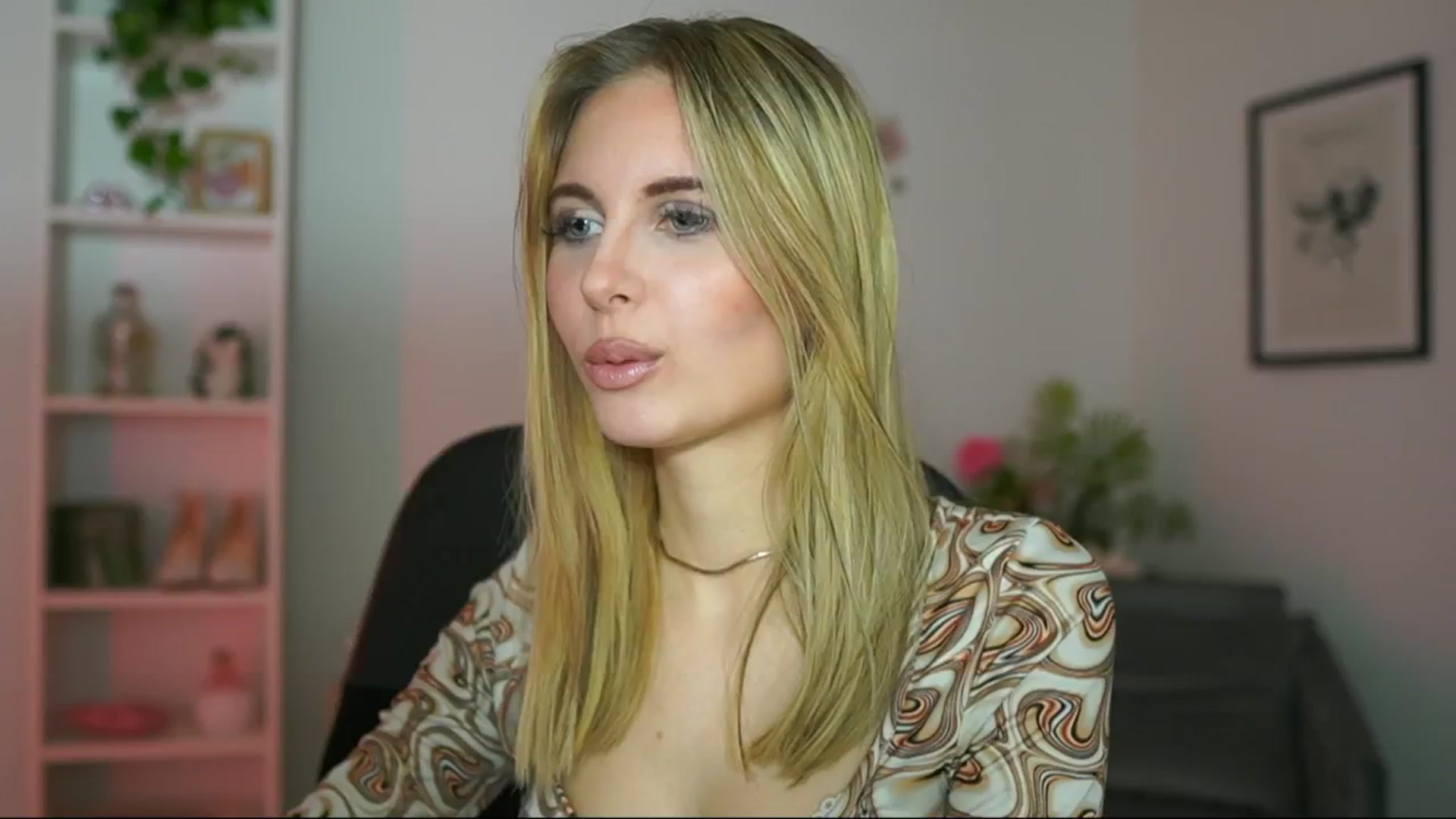 Gallery image thumbnail from Catecrago_'s myfreecams stream on, 02/21/2025, 12:16 image 4 of 20
