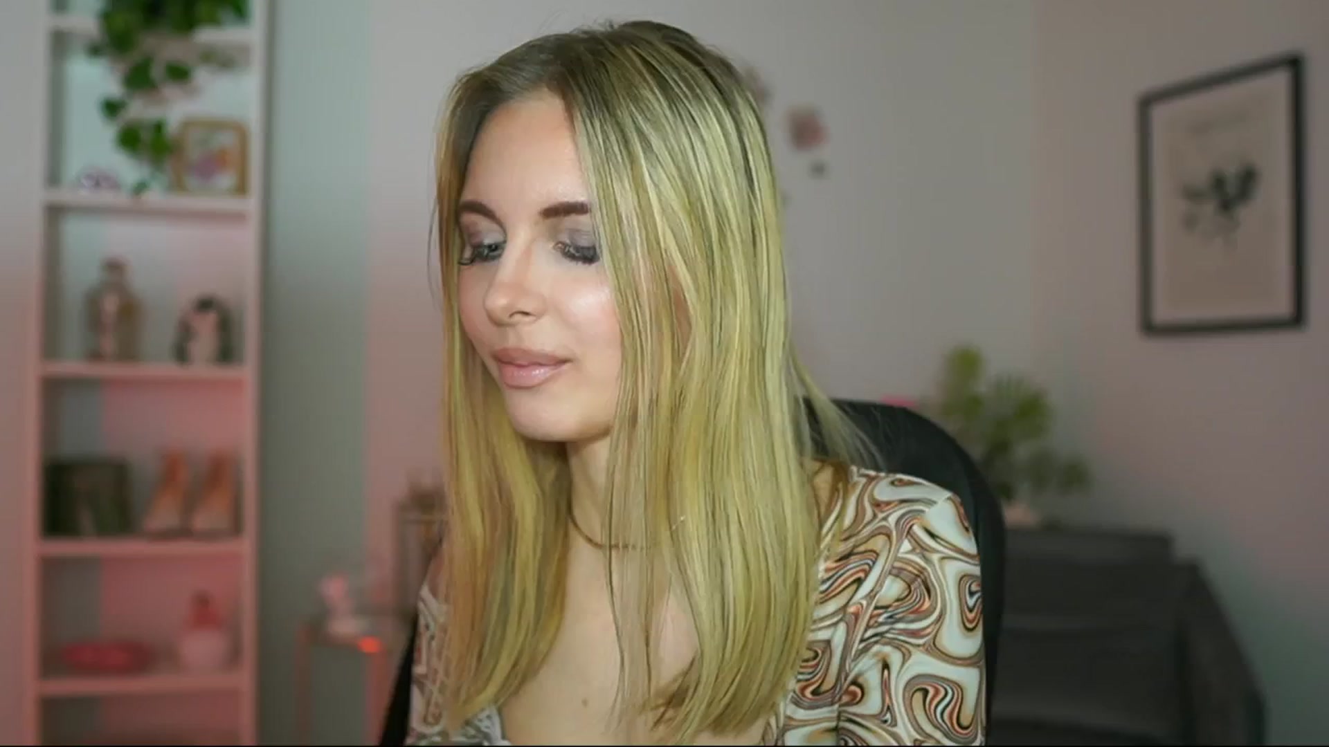 Gallery image thumbnail from Catecrago_'s myfreecams stream on, 02/21/2025, 12:16 image 19 of 20