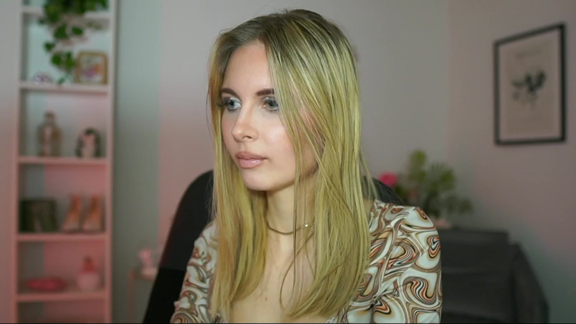 Gallery image thumbnail from Catecrago_'s myfreecams stream on, 02/21/2025, 12:16 image 10 of 20