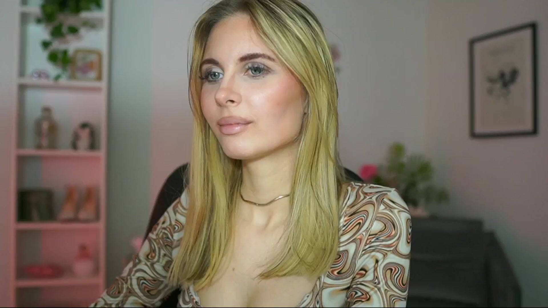 Gallery image thumbnail from Catecrago_'s myfreecams stream on, 02/21/2025, 13:47 image 10 of 20