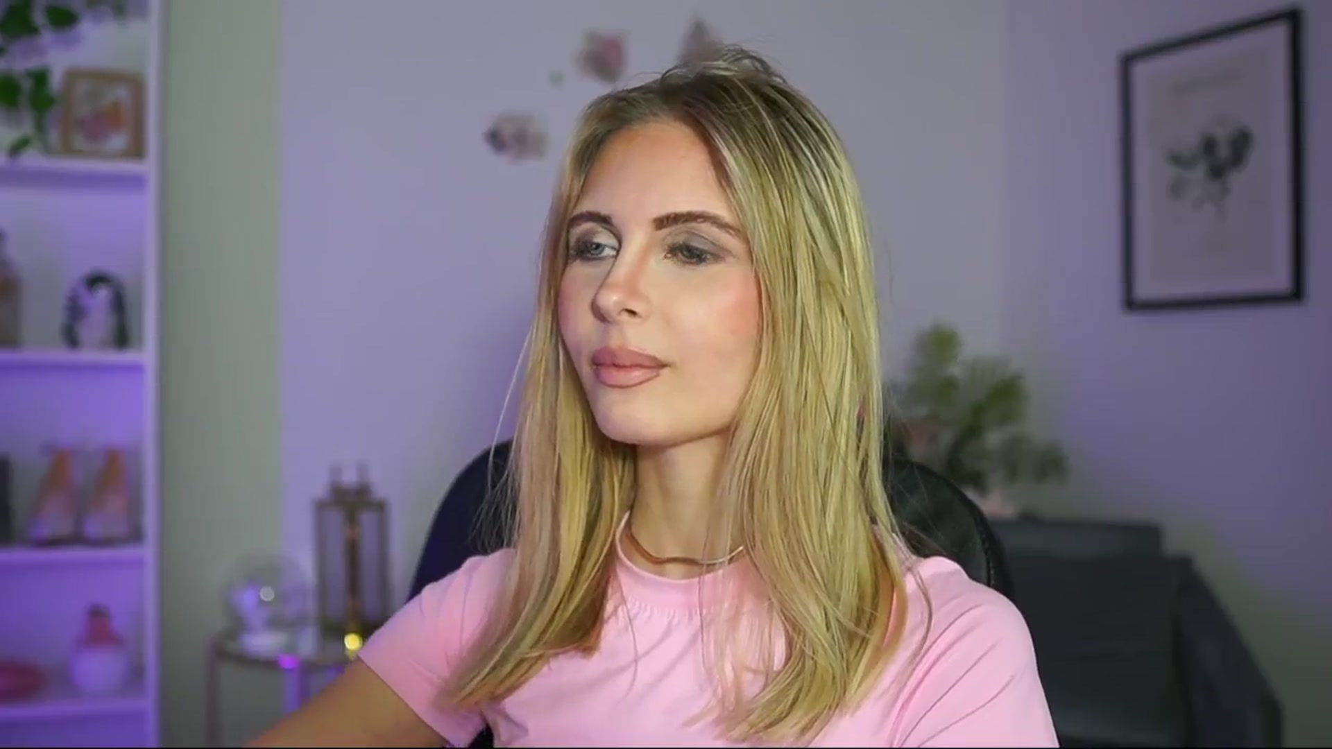 Gallery image thumbnail from Catecrago_'s myfreecams stream on, 02/24/2025, 14:53 image 6 of 20