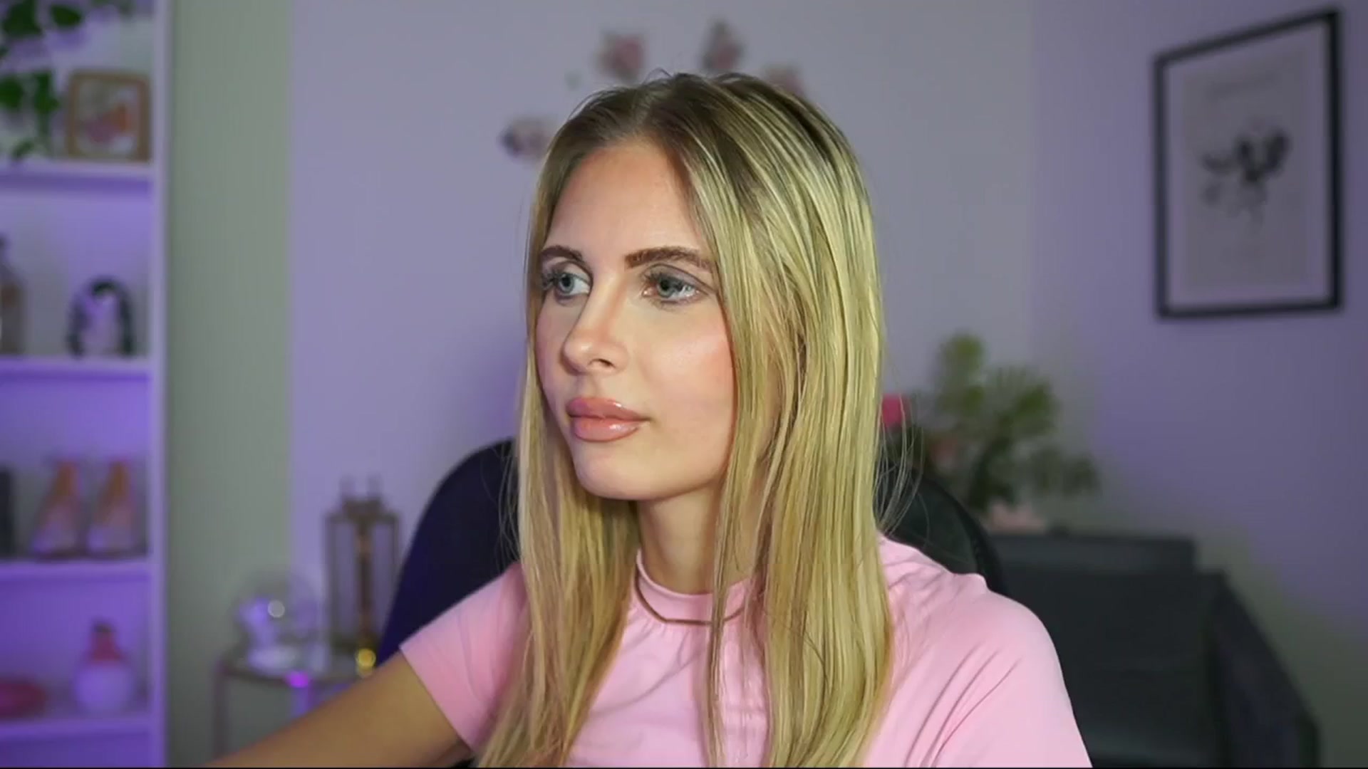 Gallery image thumbnail from Catecrago_'s myfreecams stream on, 02/24/2025, 18:50 image 12 of 20