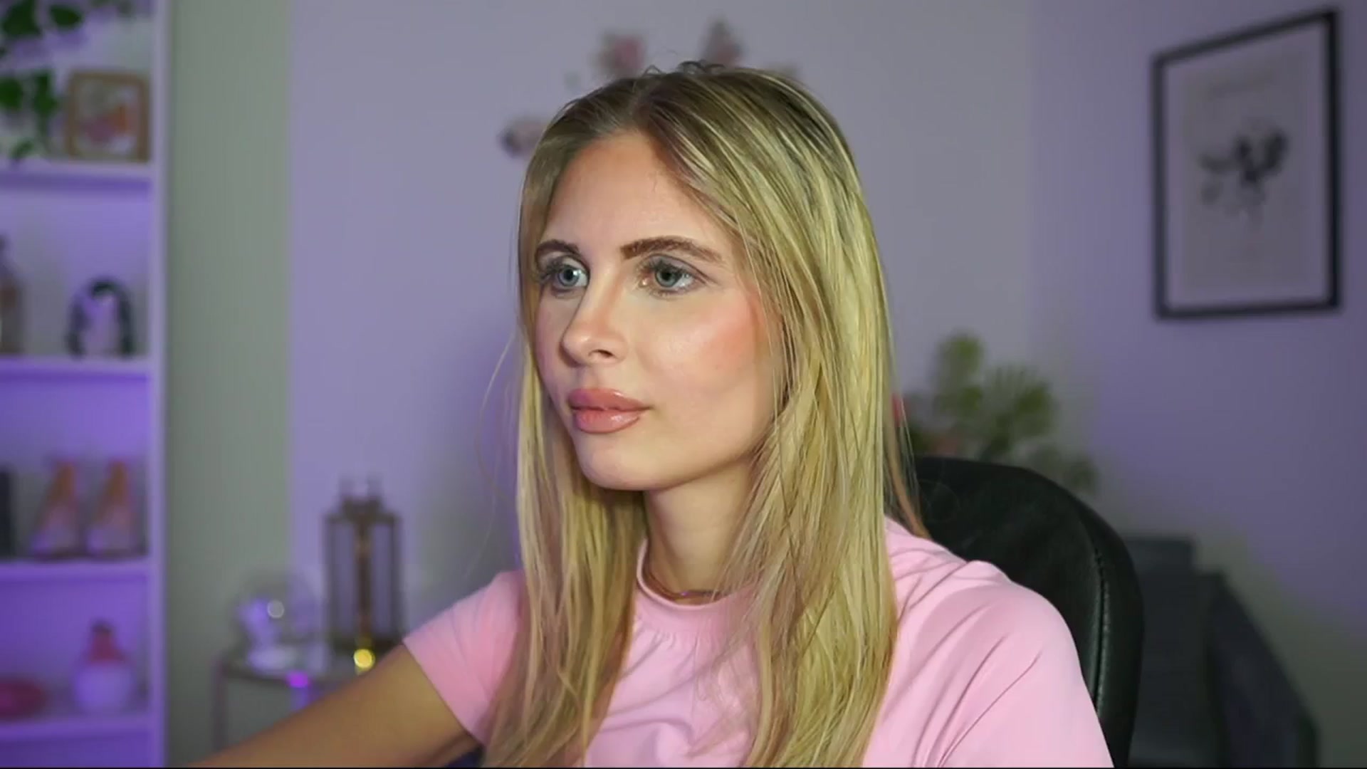 Gallery image thumbnail from Catecrago_'s myfreecams stream on, 02/24/2025, 18:50 image 17 of 20