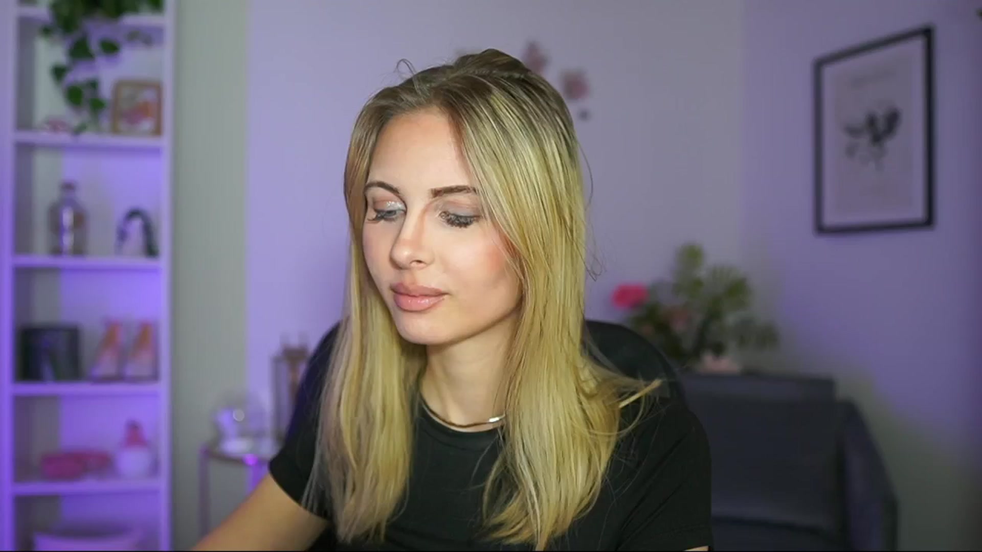 Gallery image thumbnail from Catecrago_'s myfreecams stream on, 02/25/2025, 15:09 image 8 of 20
