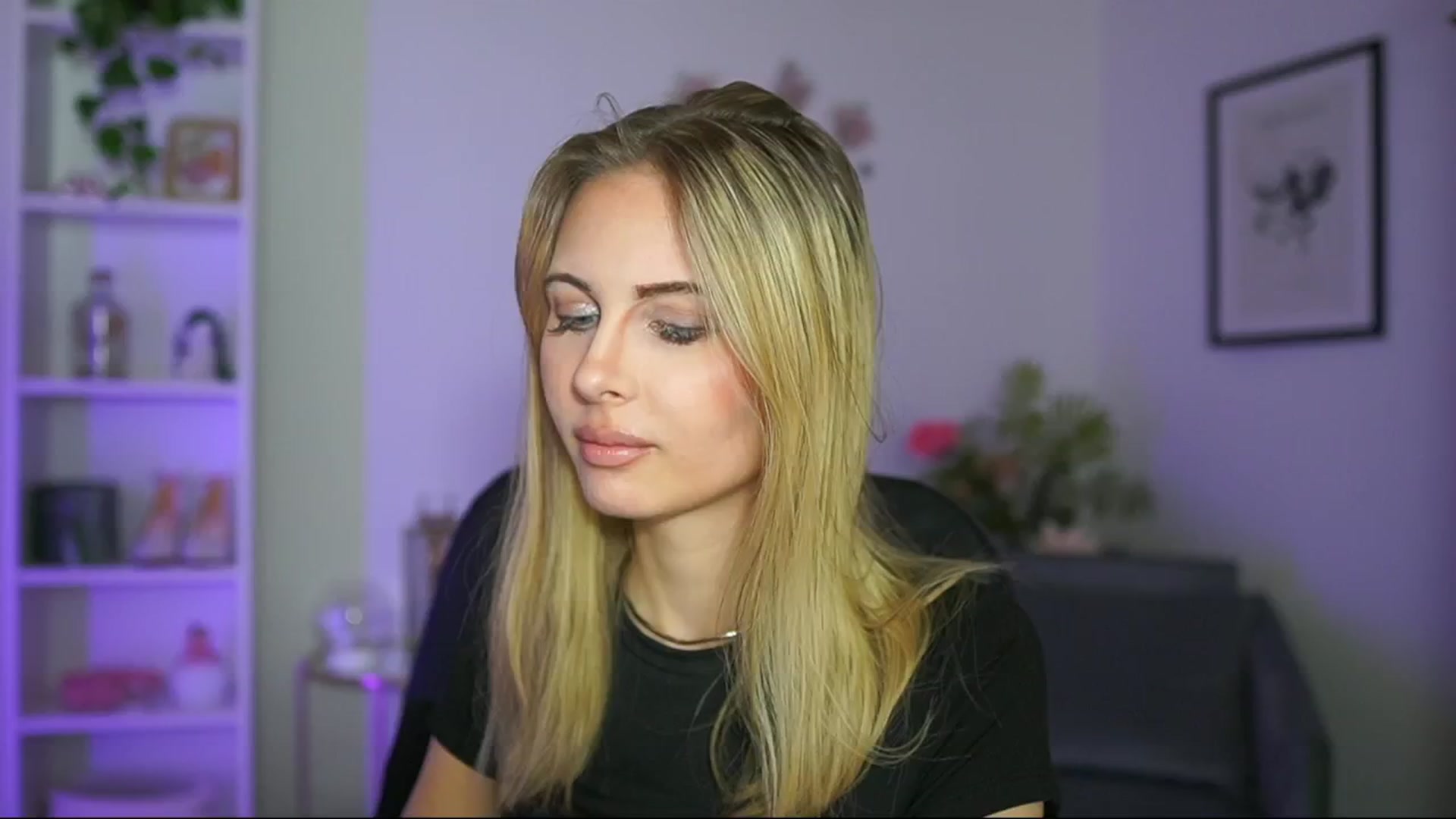 Gallery image thumbnail from Catecrago_'s myfreecams stream on, 02/25/2025, 15:09 image 13 of 20