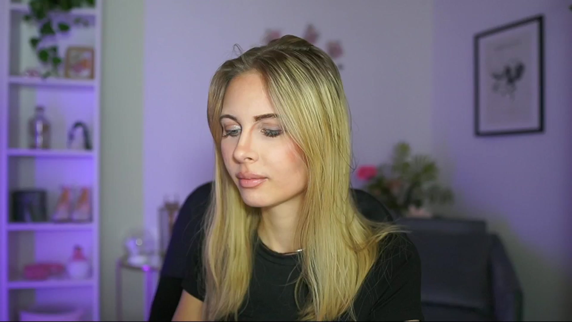 Gallery image thumbnail from Catecrago_'s myfreecams stream on, 02/25/2025, 15:09 image 17 of 20